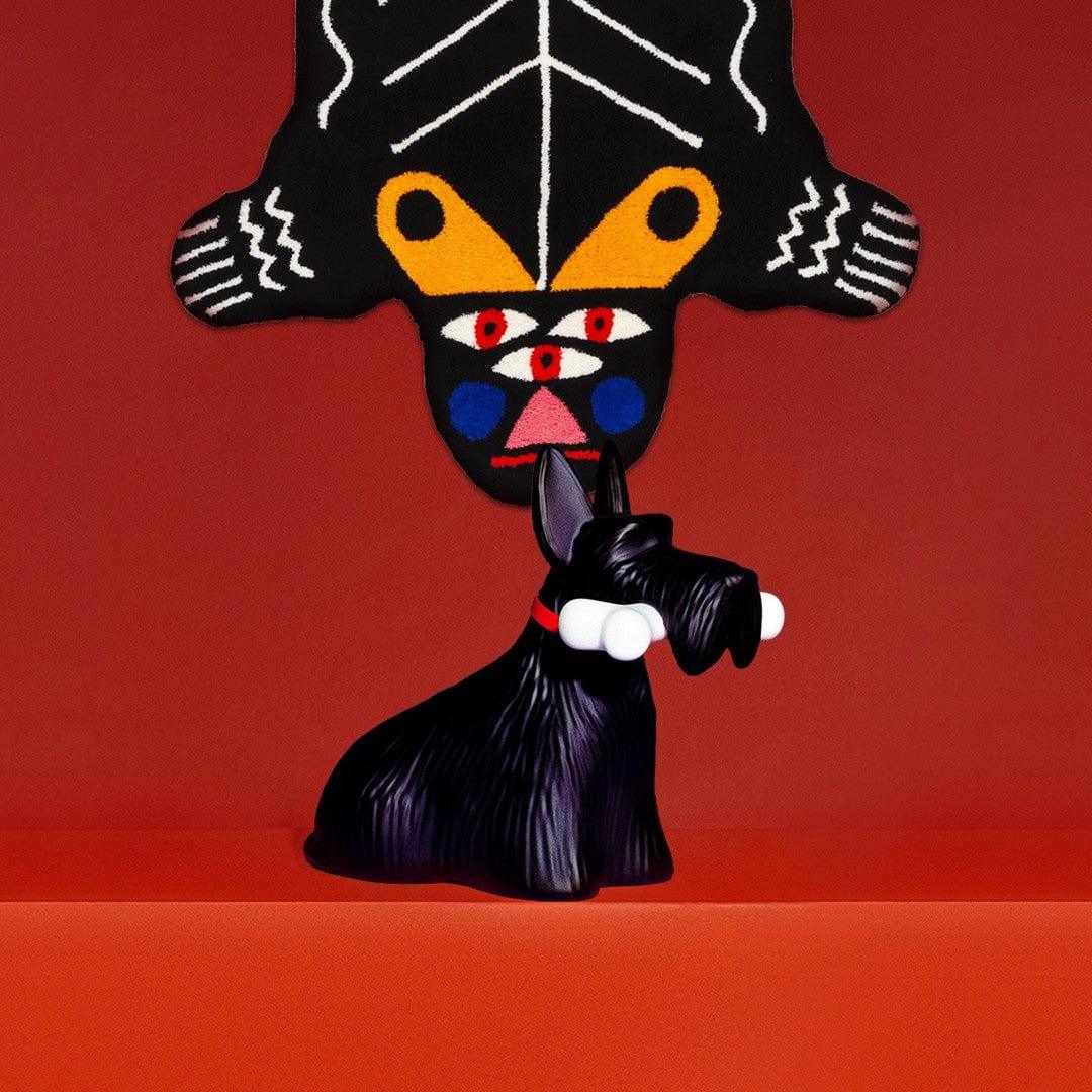 Dywan KINOTTO czarny Qeeboo    Eye on Design