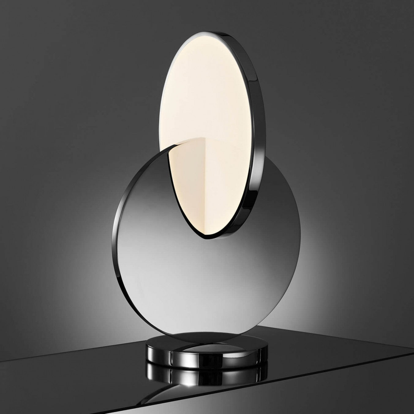 Chromovaná stolní lampa ECLIPSE