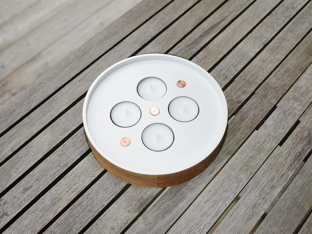 Świecznik na tealighty ENLIGHTENMENT 4 biały