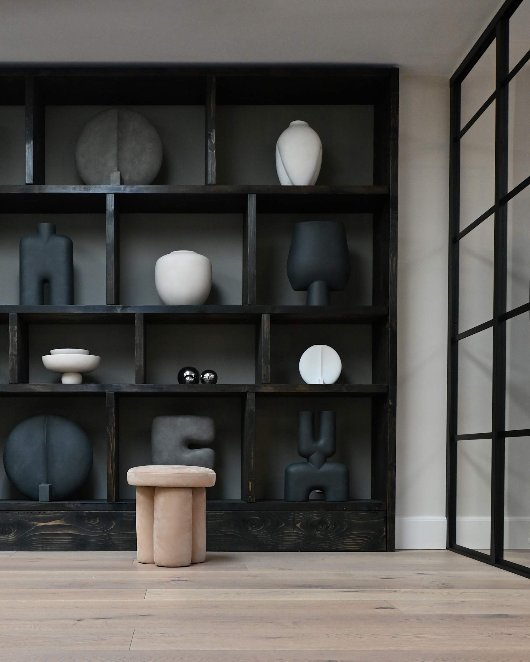 BIG FOOT stool beige nubuck leather