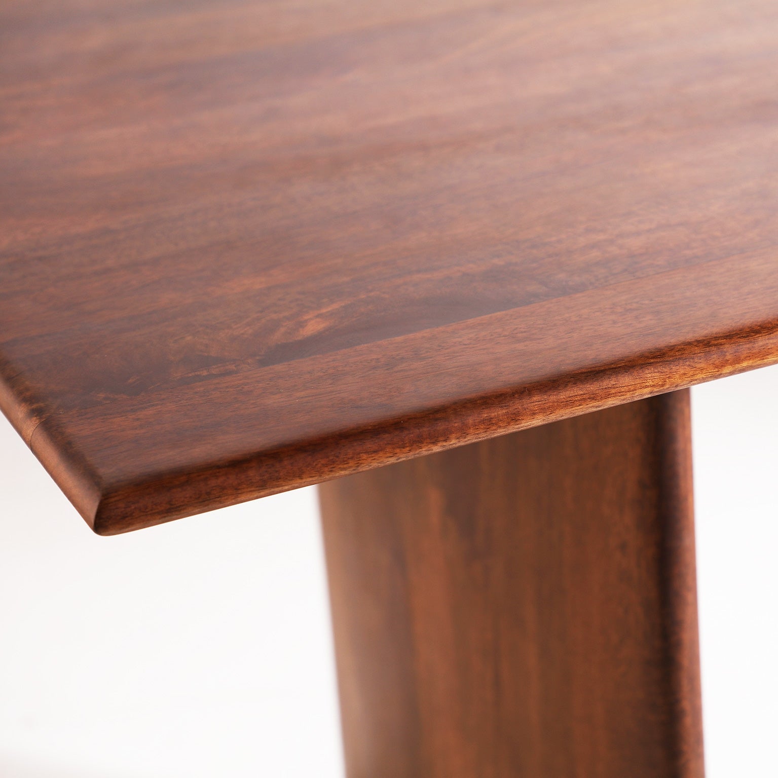 BAUD Desk Mango Wood