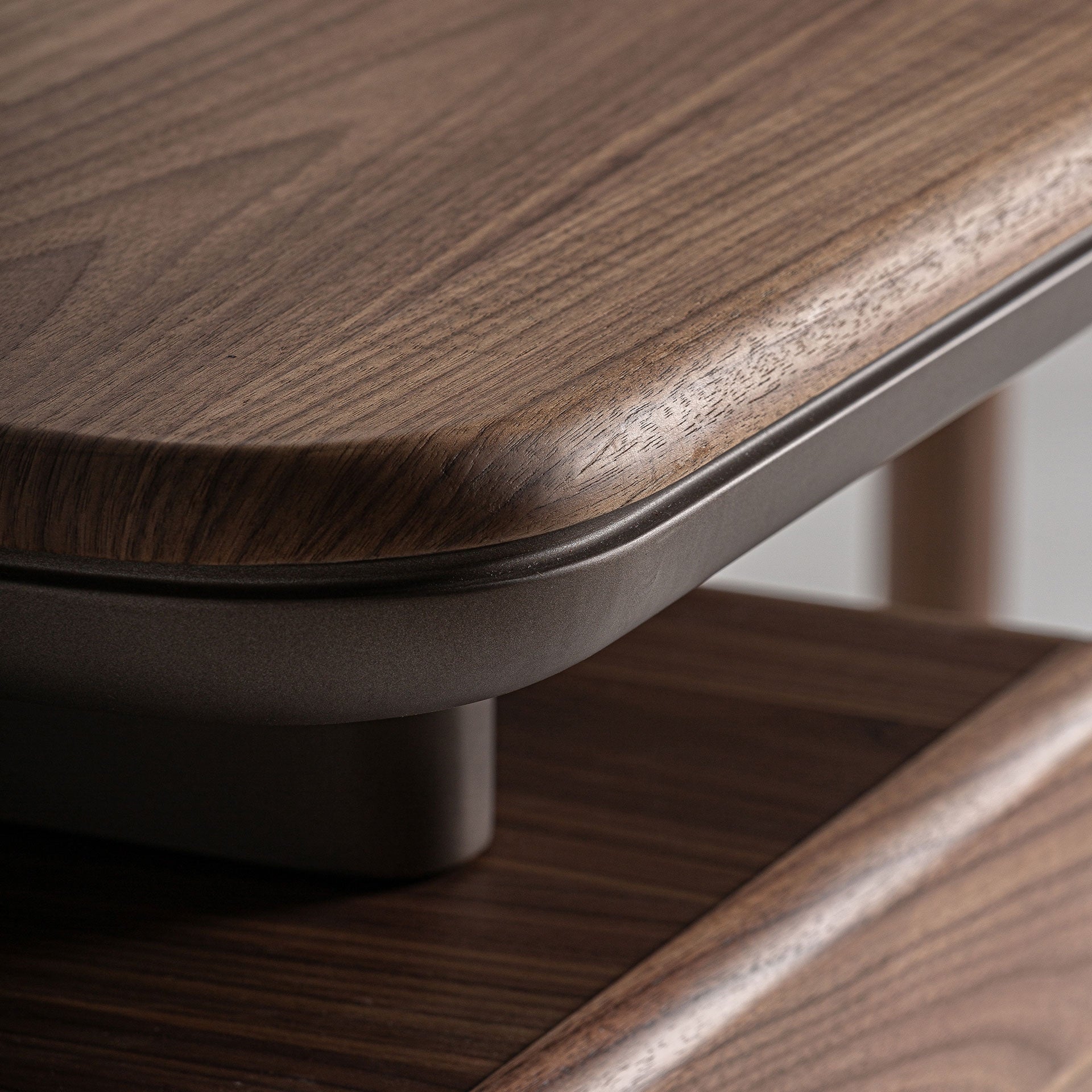 GISWIL Desk in Brown