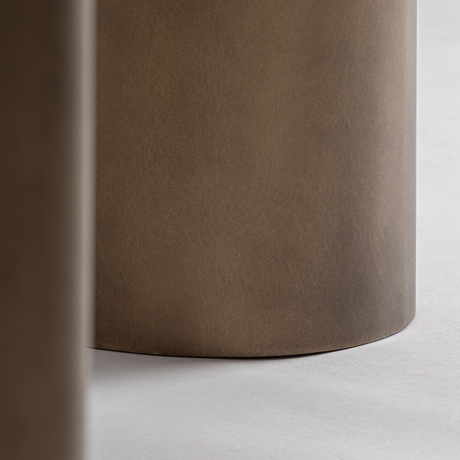 LAUSANA Desk walnut veneer