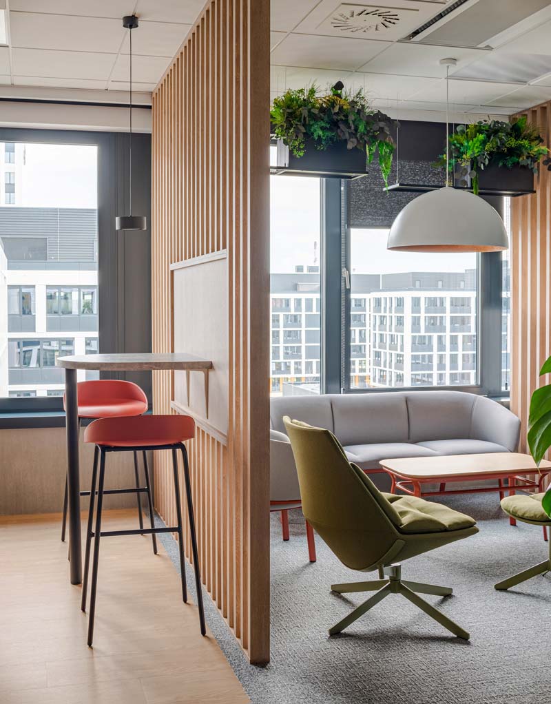 Fat Frank armchair rotary base