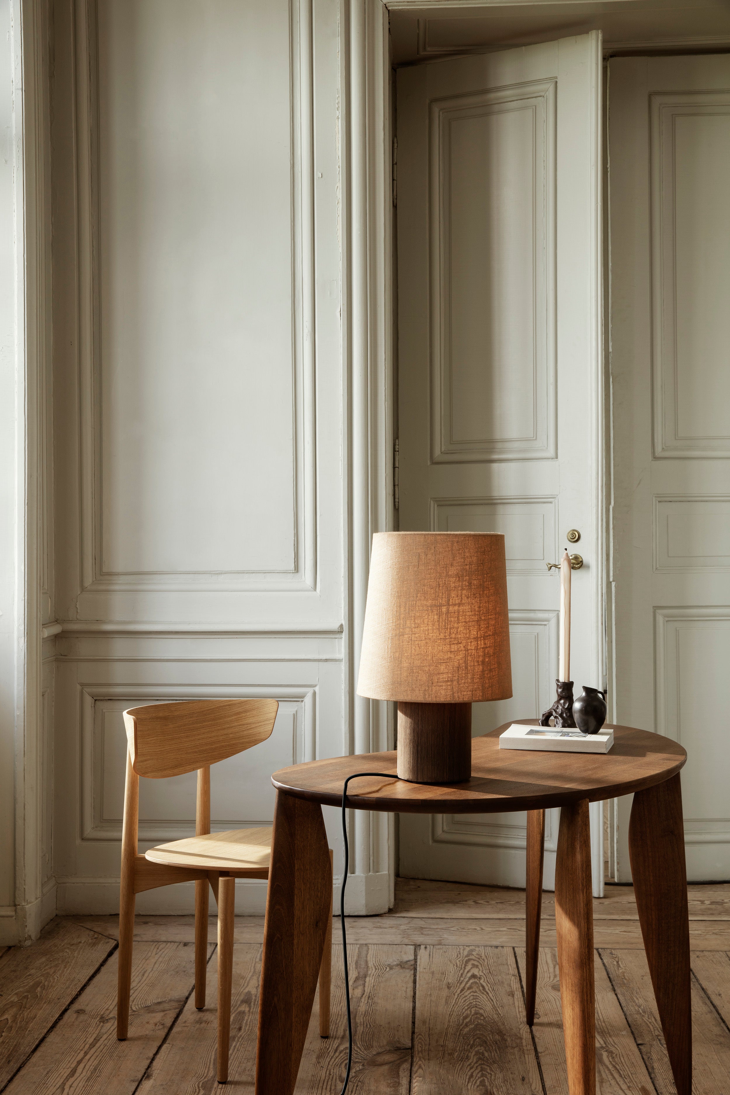 Table lamp base Post lines oak veneer
