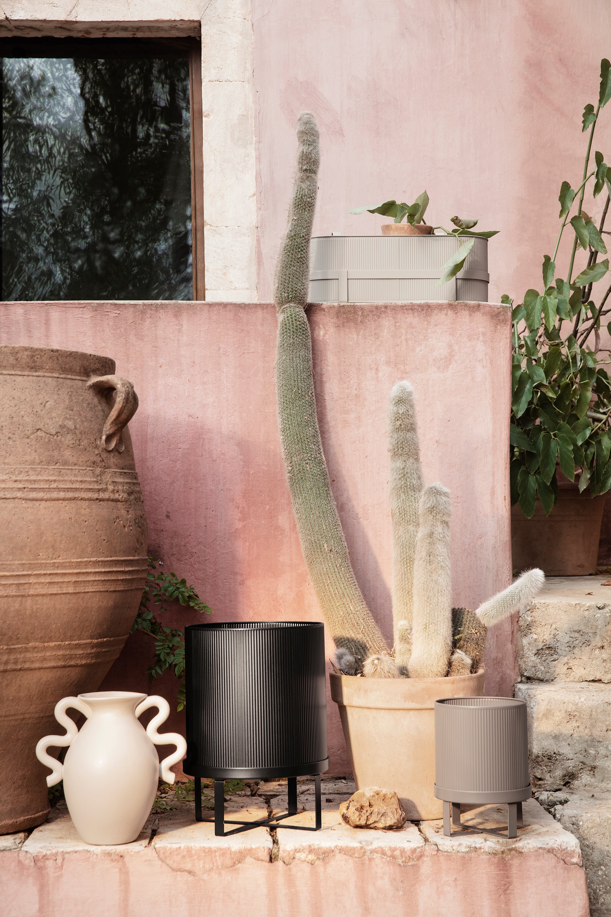BAU pot in dark green