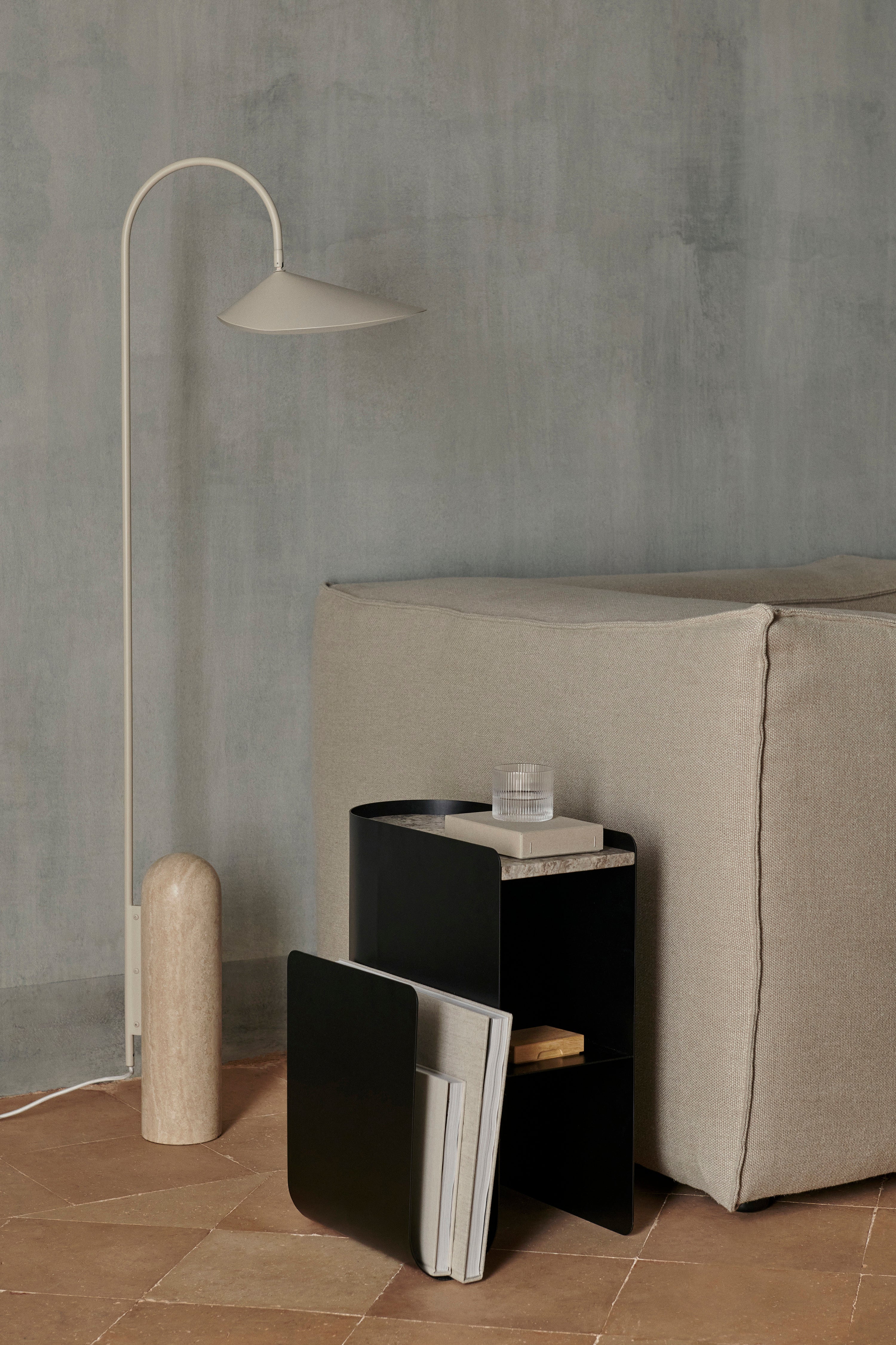 VAULT black side table