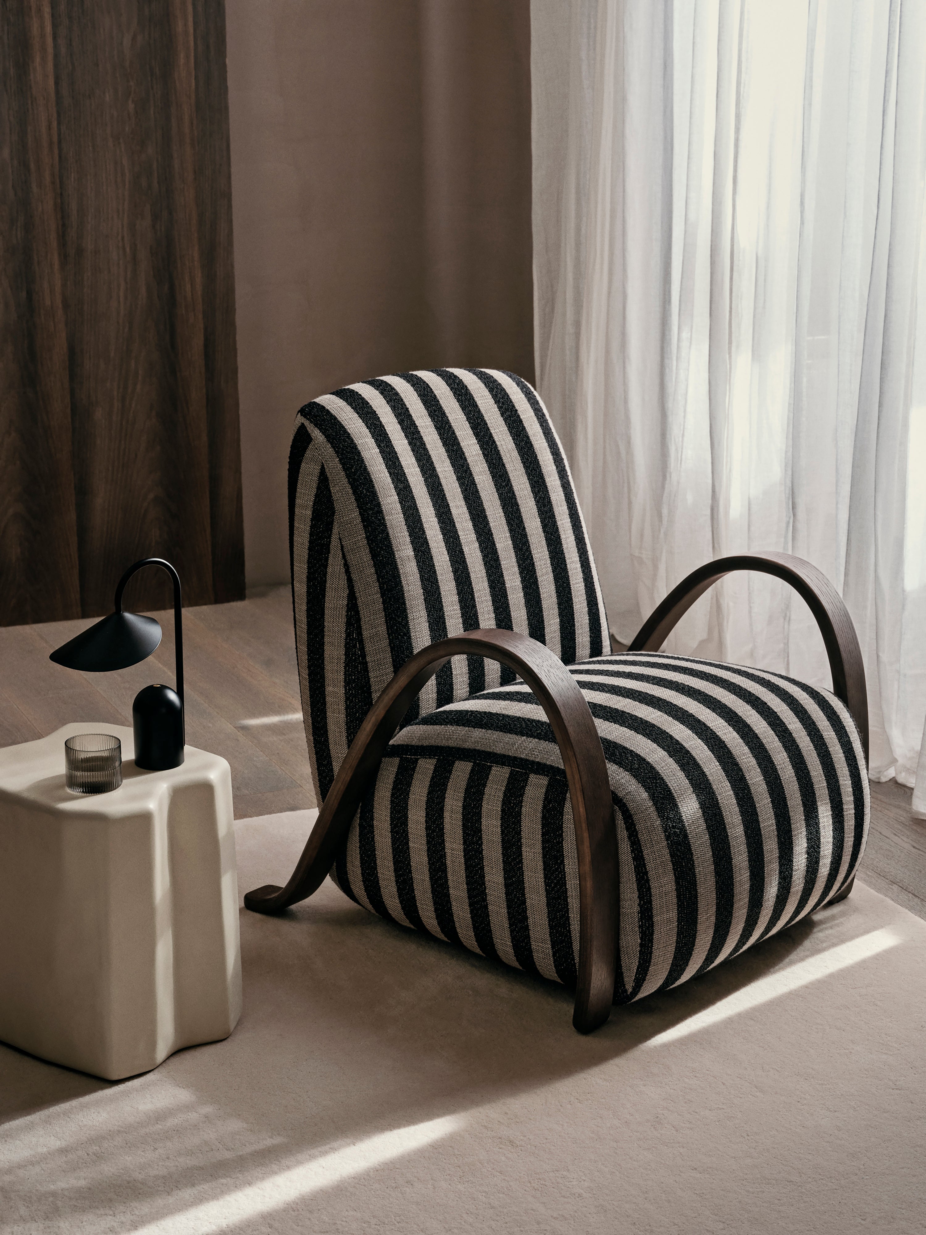 BUUR LOUNGE Armchair Louisiana Black with Sand
