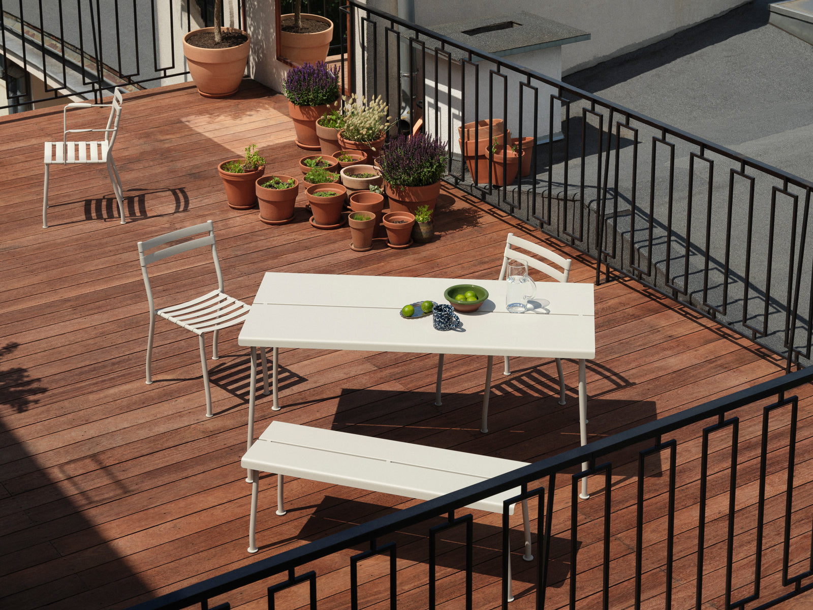 Zahradní lavice FLANER pozinkovaná ocel