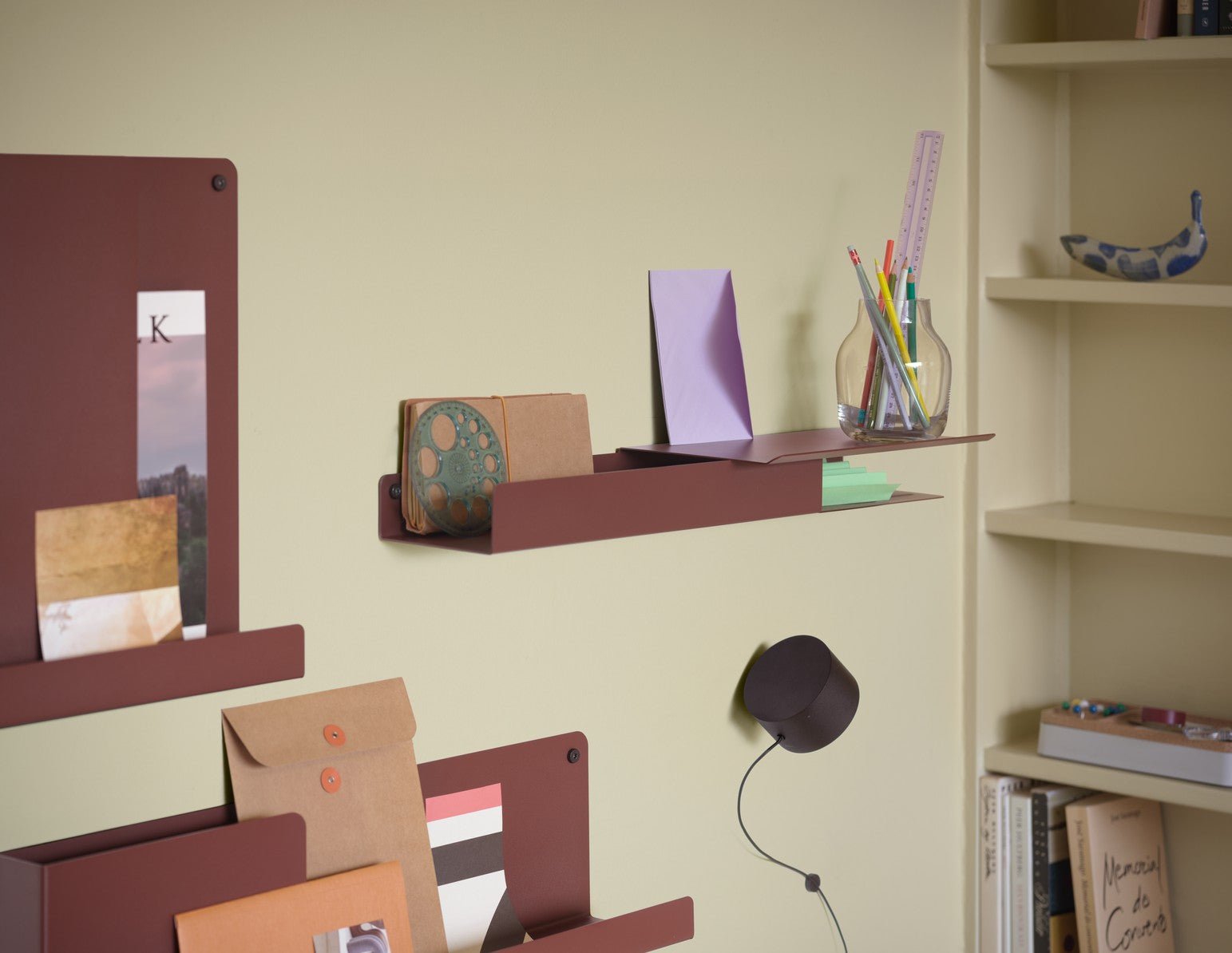 POST Wall Lamp Black