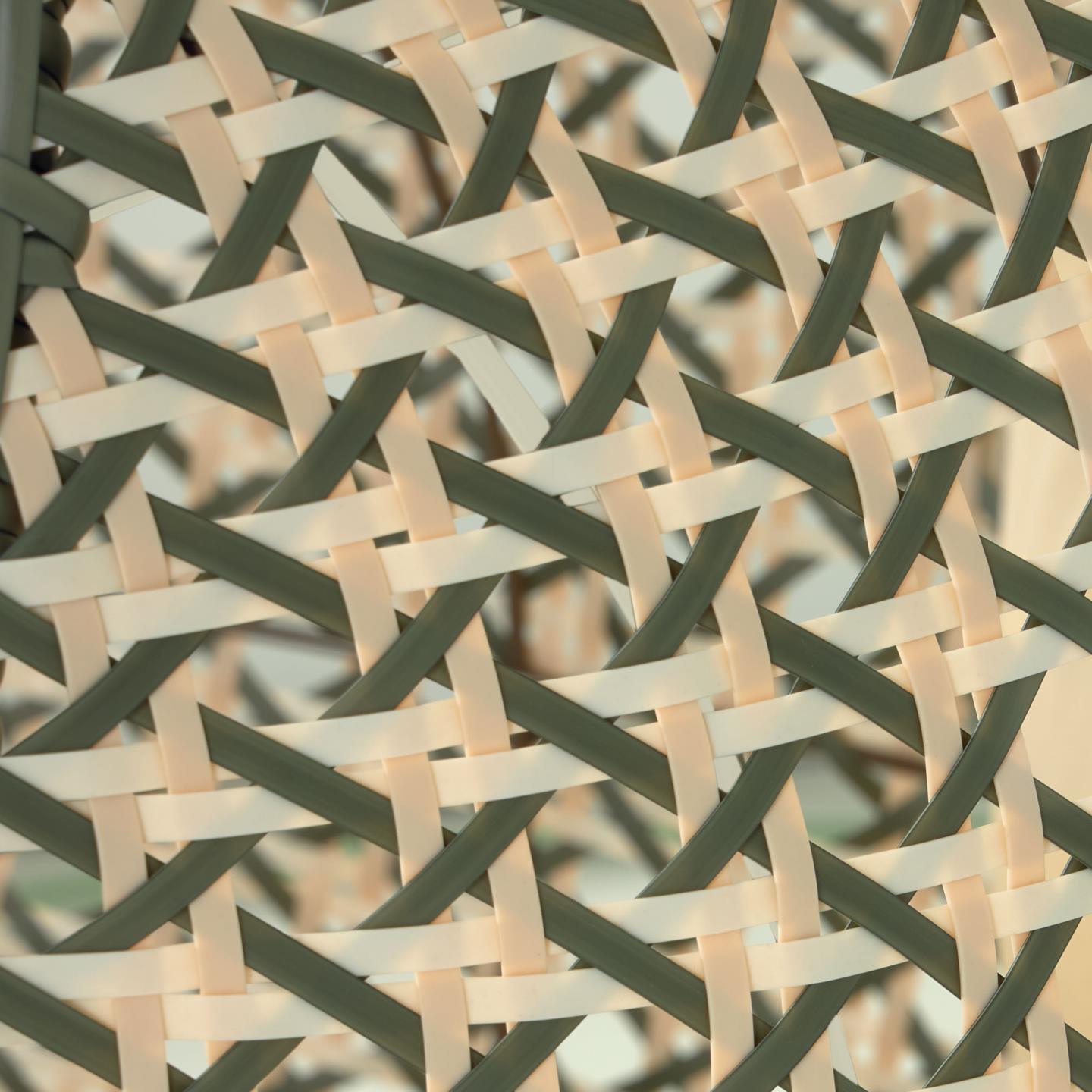 Fotel wiszący CIRA rattanowy z zielonym wykończeniem La Forma    Eye on Design