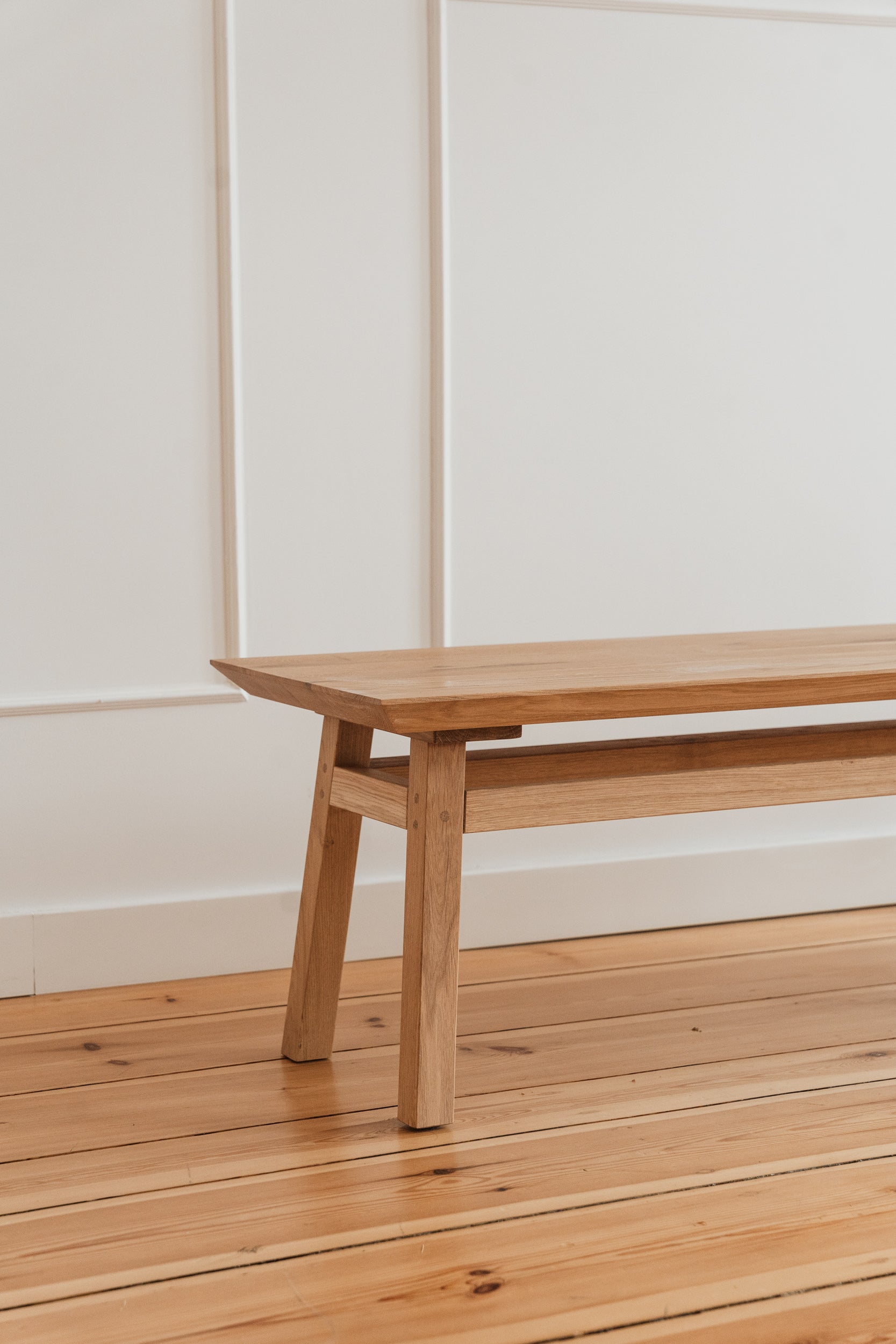 Lavice GEORGE z dubového dřeva