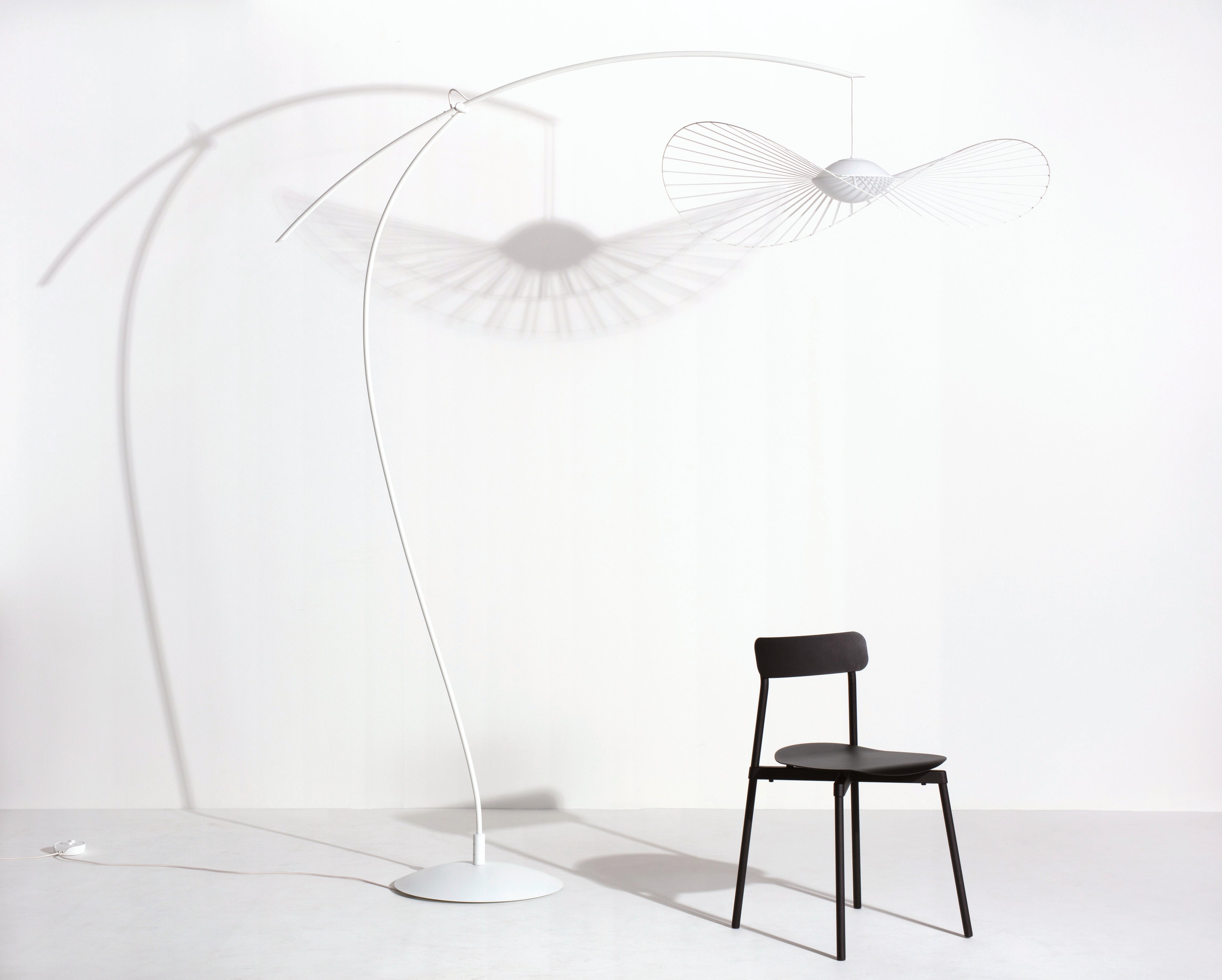Lampa podłogowa VERTIGO NOVA biały – Petite Friture