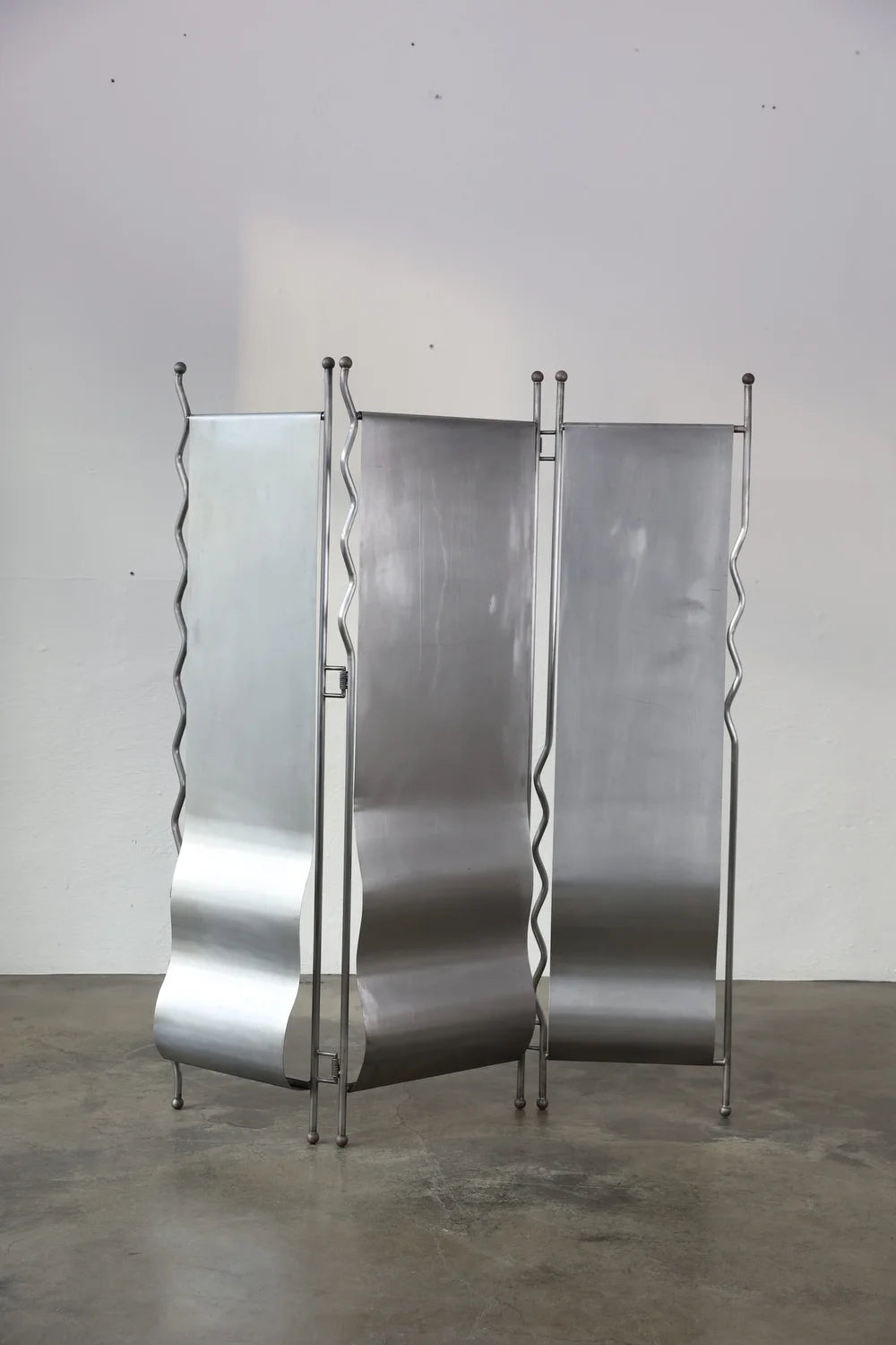 ALTO Steel Room Divider