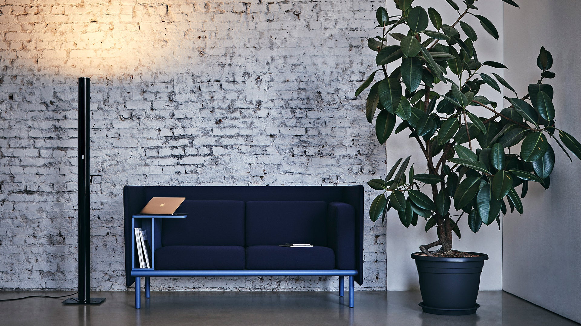 Lampa podłogowa LLIO błyszczący czarny