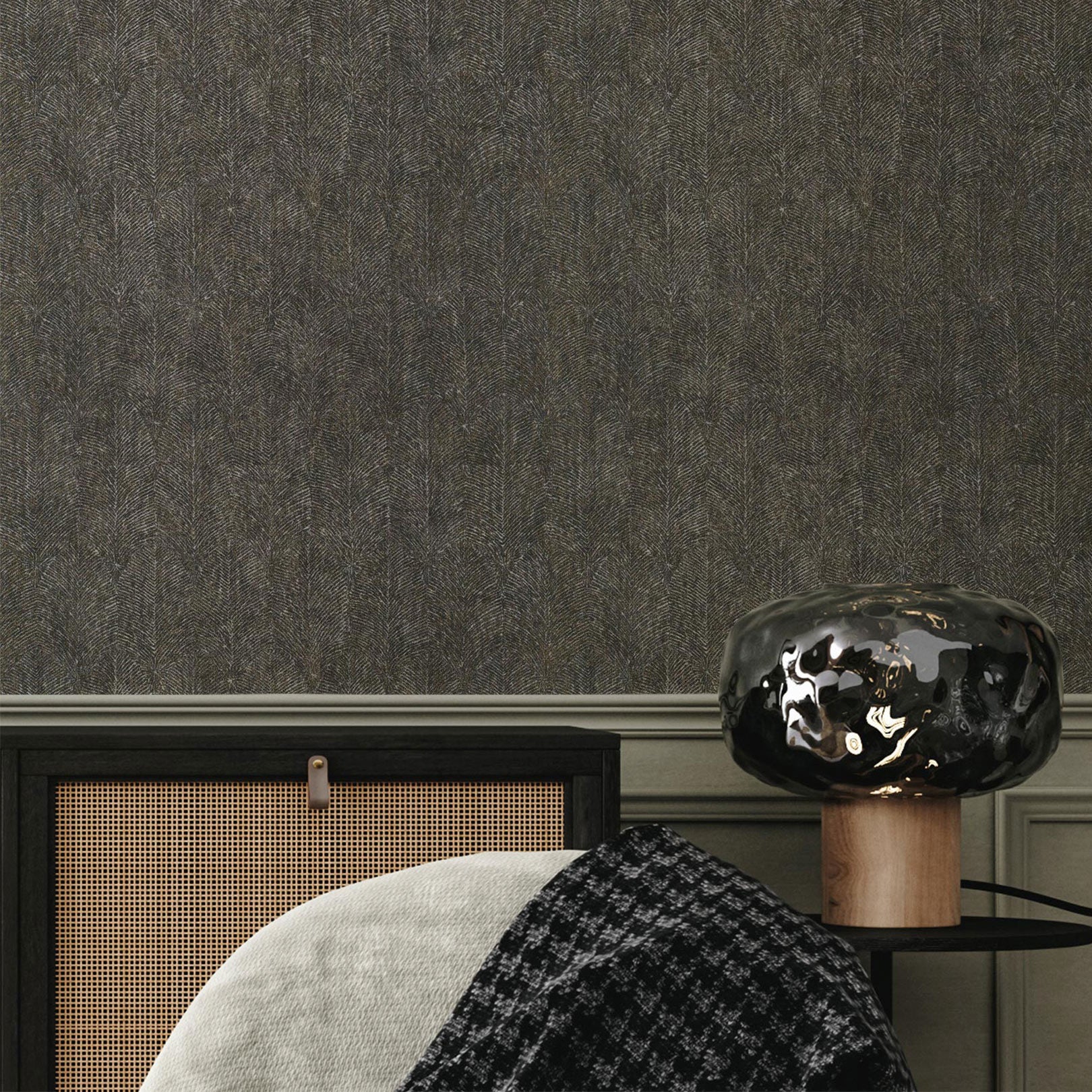 Structural wallpaper with a plant leaf motif ISABELLINE - NOIR dark brown