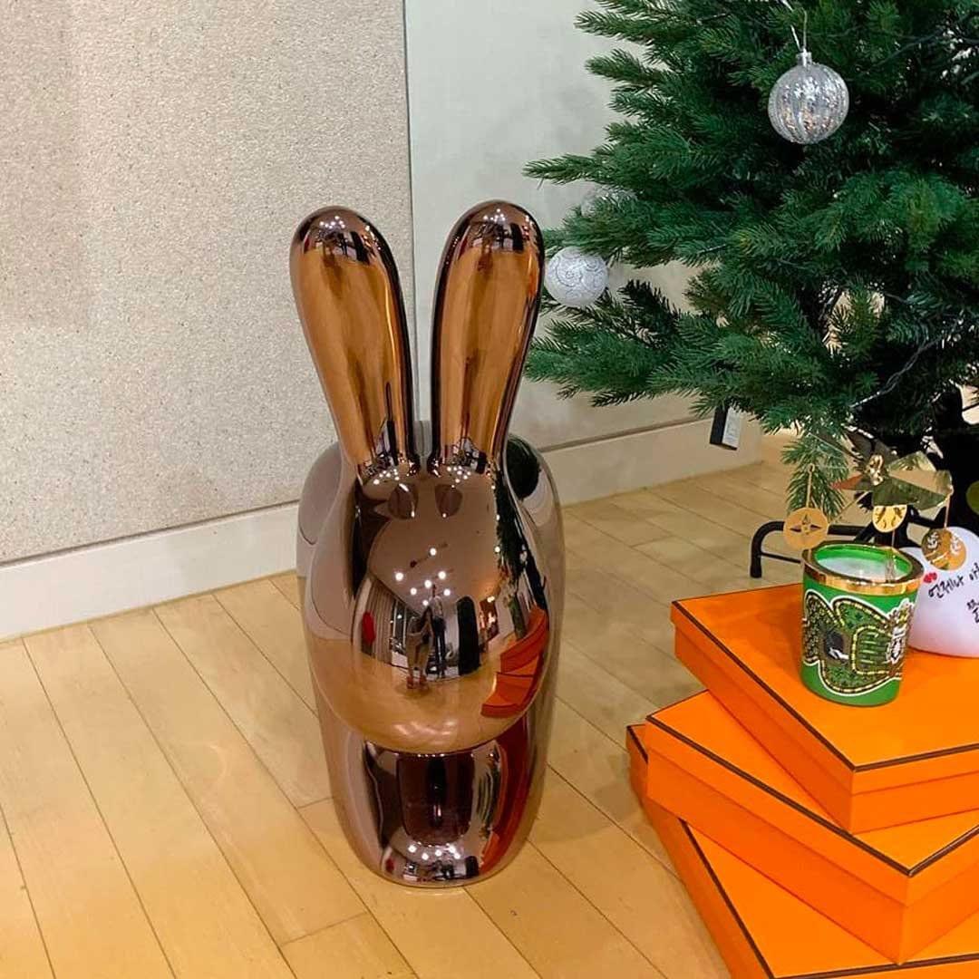 Krzesło BABY RABBIT METALLIC srebrny Qeeboo    Eye on Design