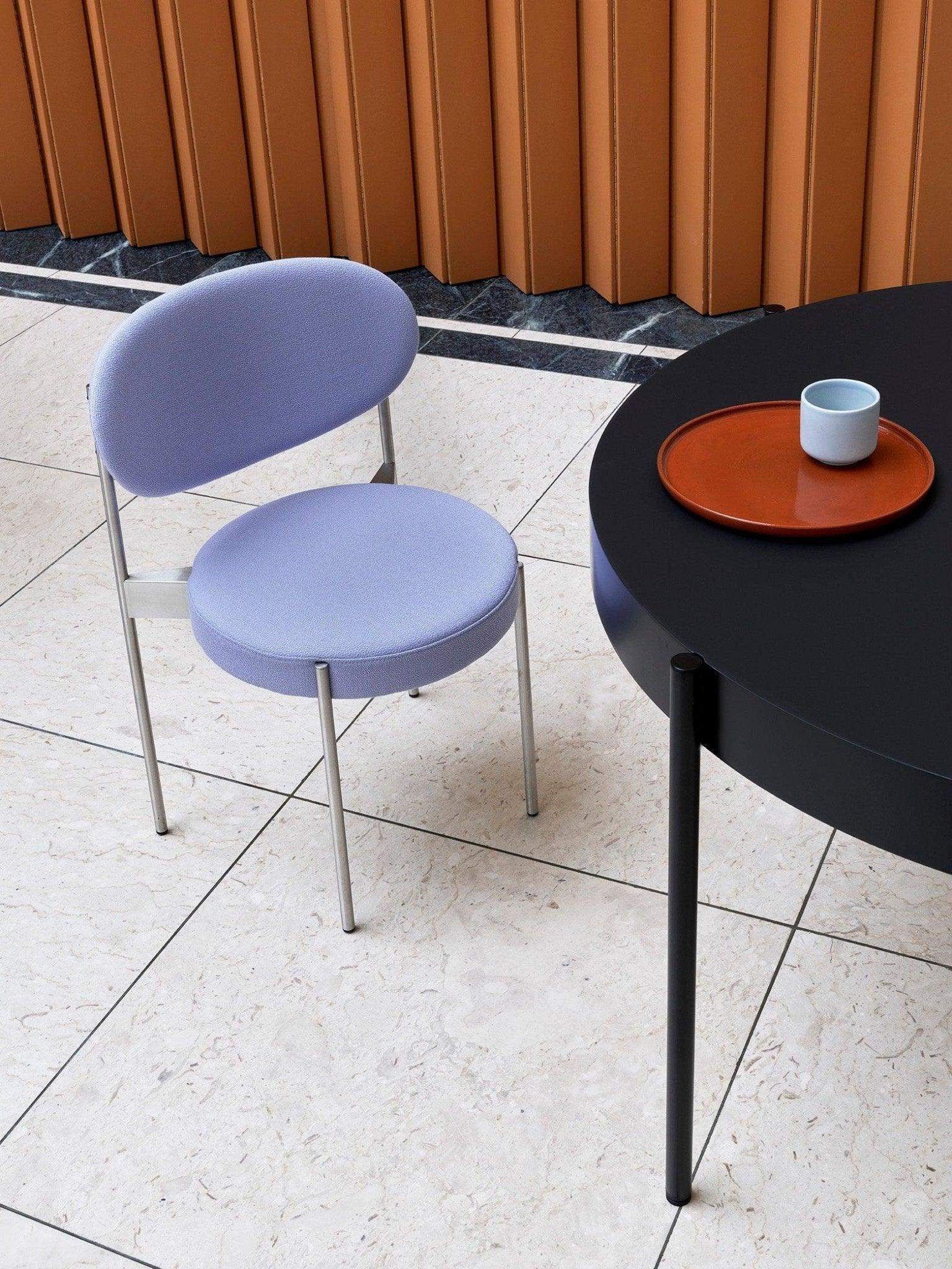 Krzesło SERIES 430 CHAIR SILVER - kolor do wyboru Verpan    Eye on Design