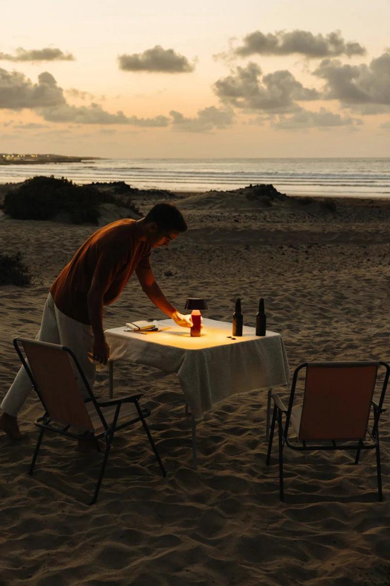 Lampa akumulatorowa BICOCA kremowy Marset    Eye on Design