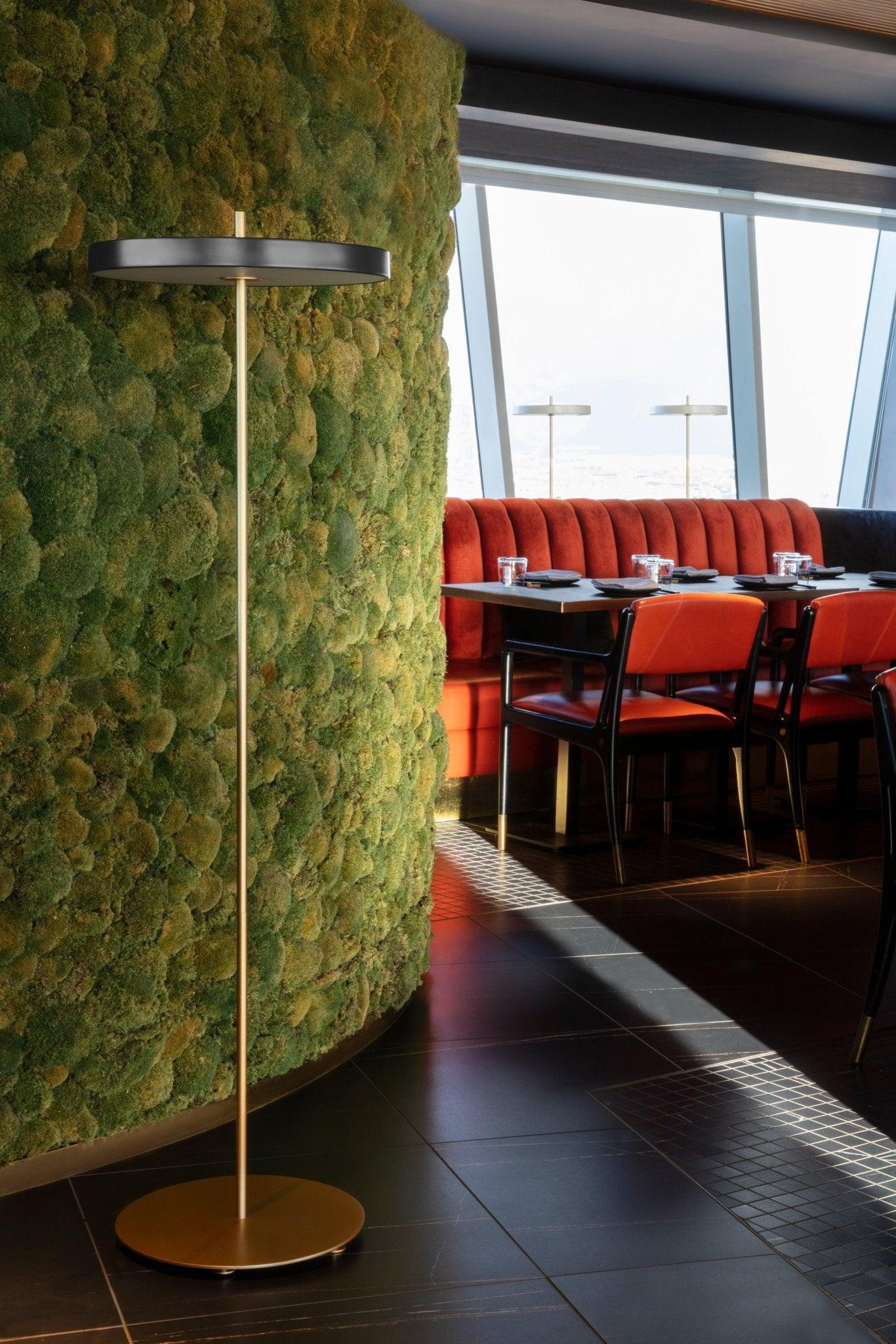 Lampa podłogowa ASTERIA FLOOR antracytowy UMAGE    Eye on Design