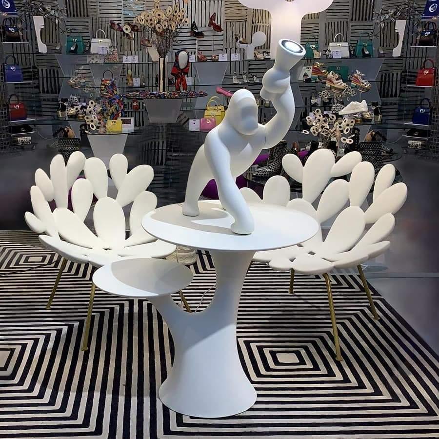 Lampa stołowa KONG biały Qeeboo    Eye on Design