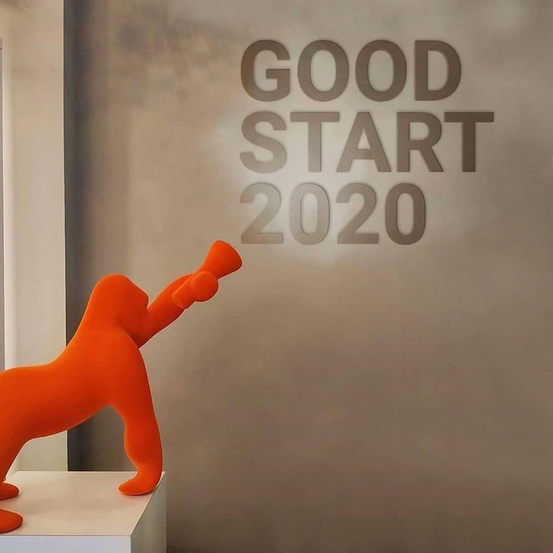 Lampa stołowa KONG VELVET pomarańczowy Qeeboo    Eye on Design