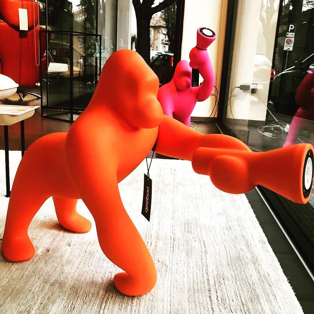 Lampa stołowa KONG żółty Qeeboo    Eye on Design