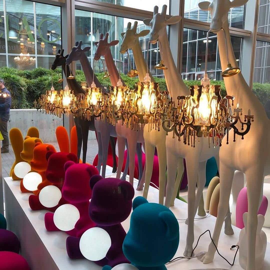 Lampa TEDDY GIRL VELVET błękitna Qeeboo    Eye on Design