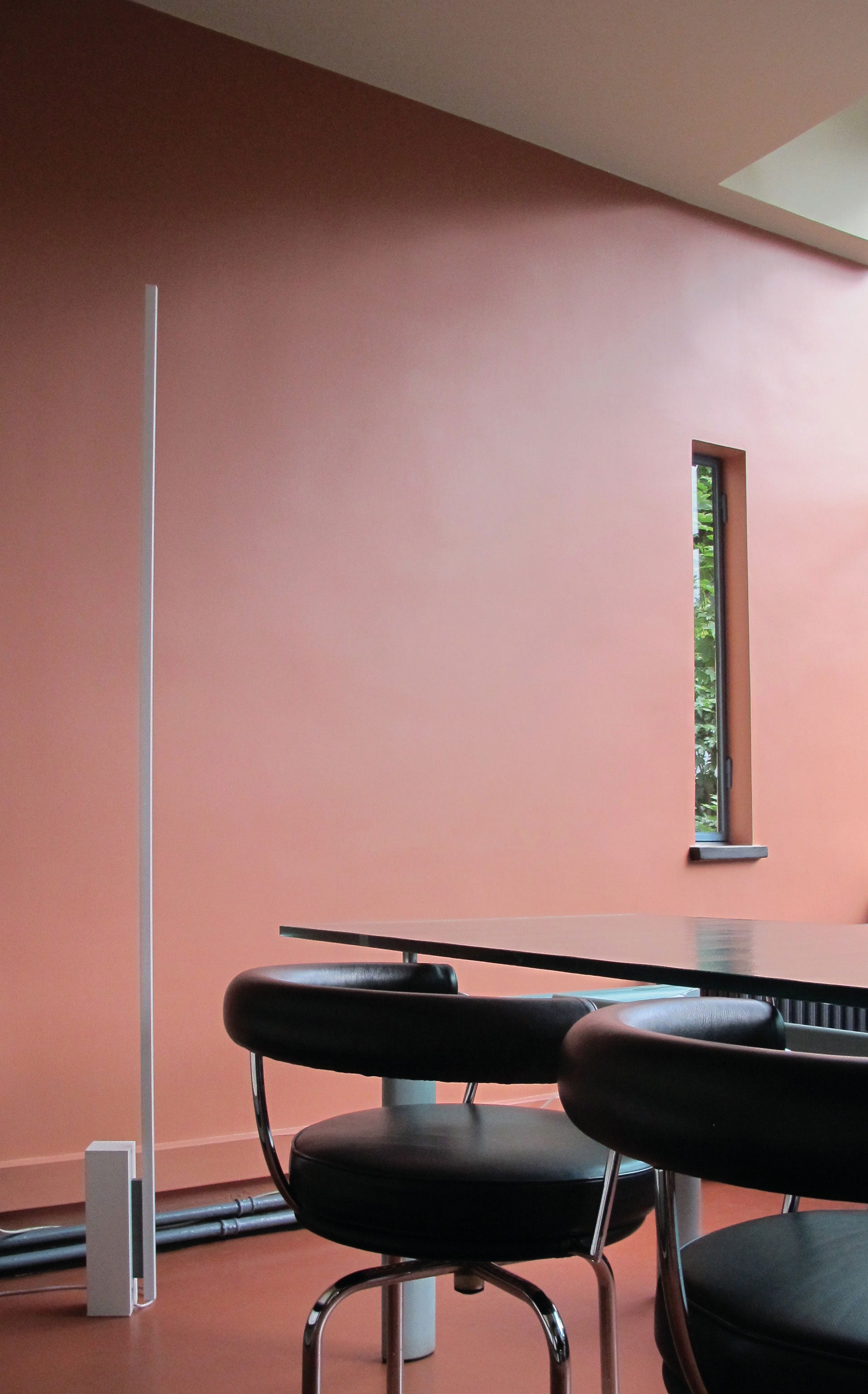 Stojací lampa LINESCAPES bílá