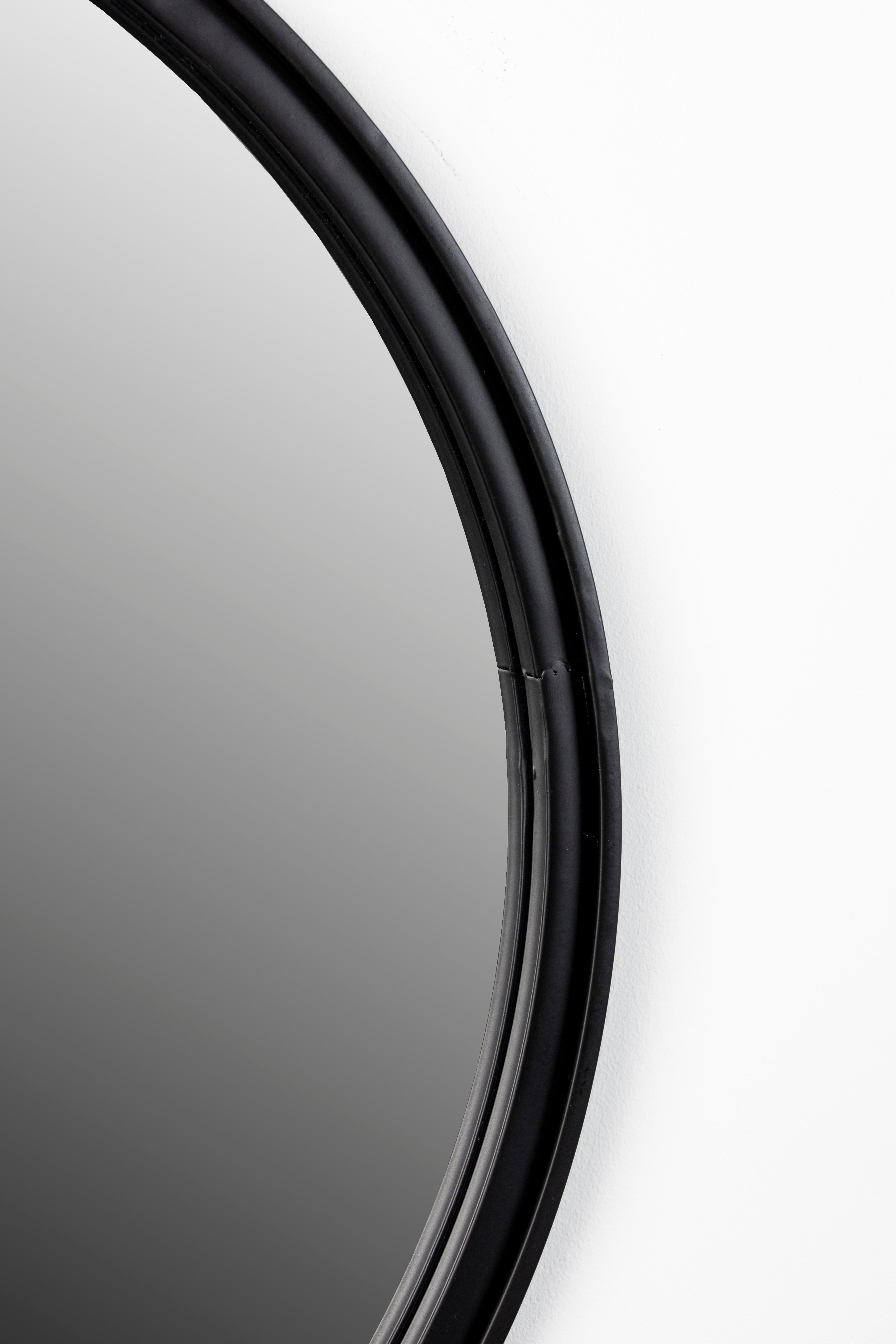 Mirror Matz Round Black White Label Living    Eye on Design