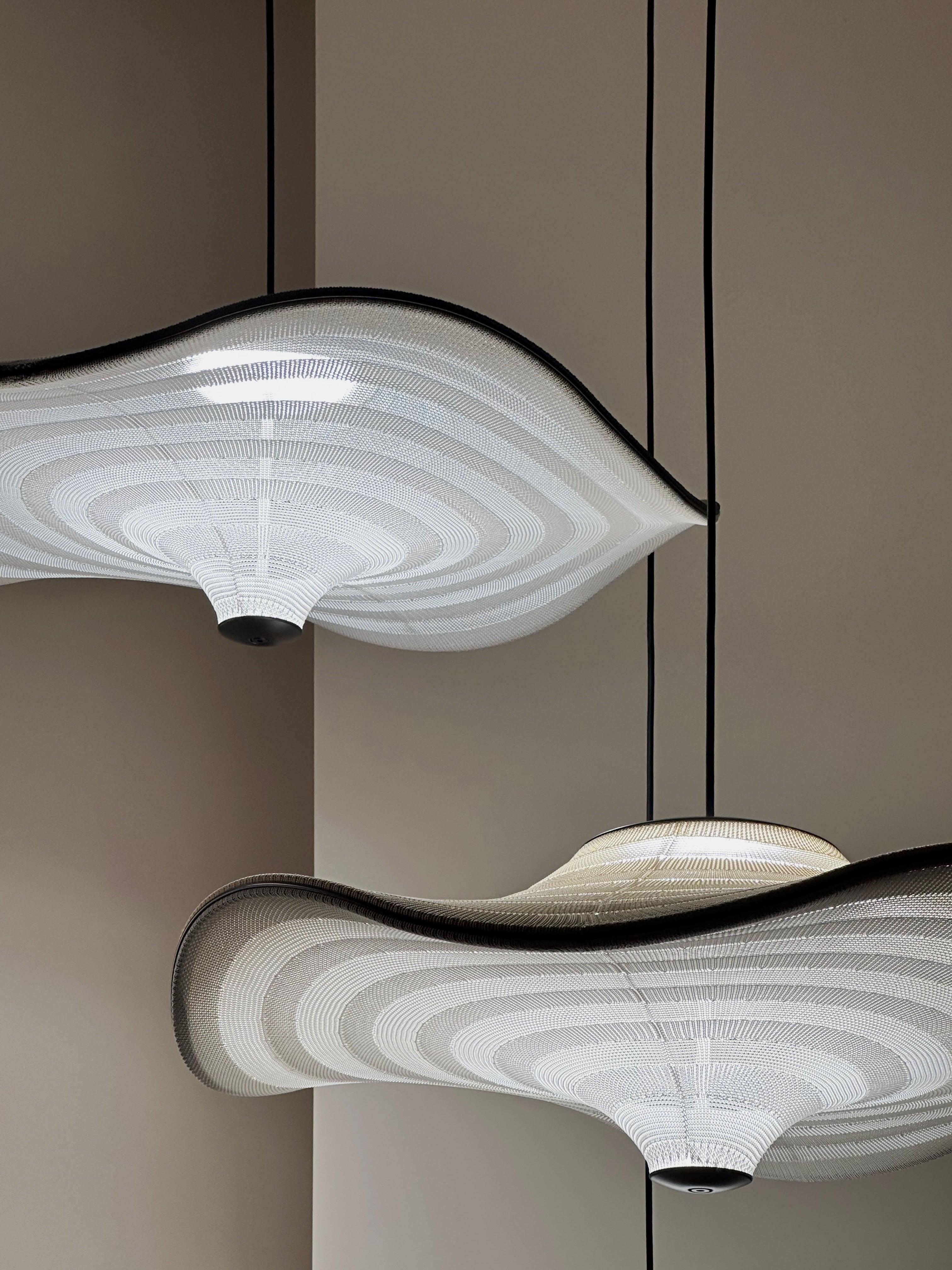 Lampa visící FLYING písková