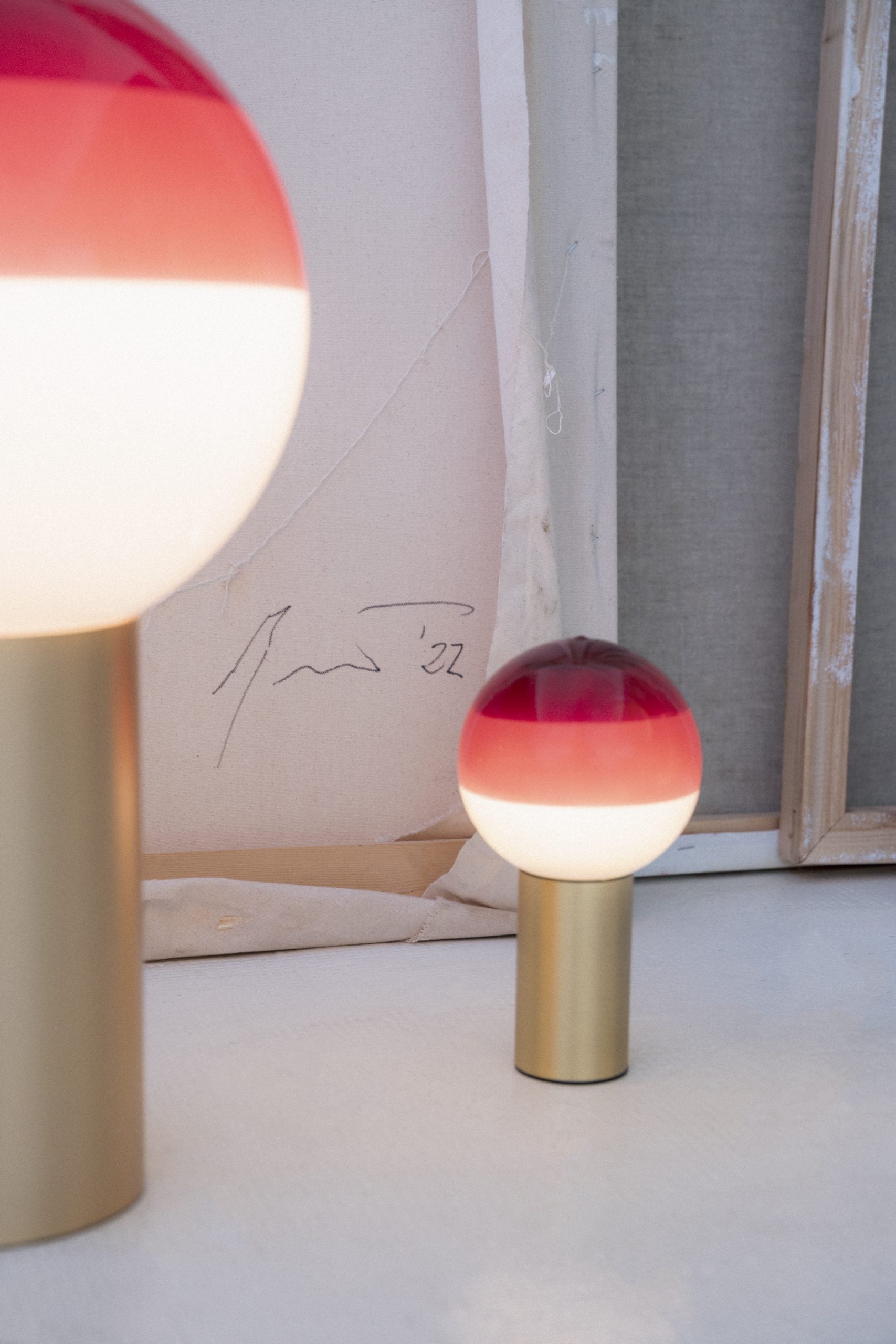 Burgundy DIPPING Table Lamp with Gold Base