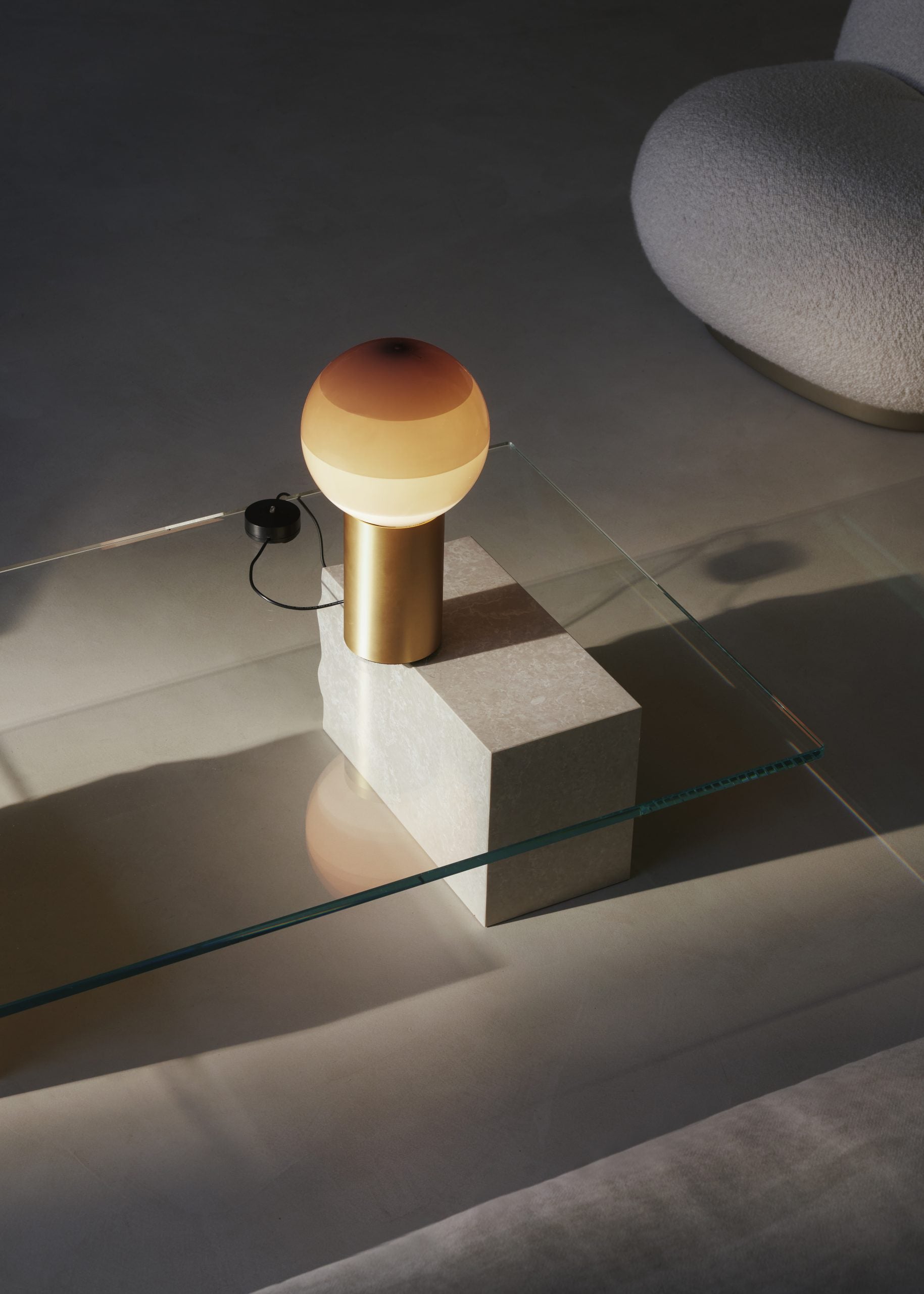 Battery-powered lamp DIPPING burgundy