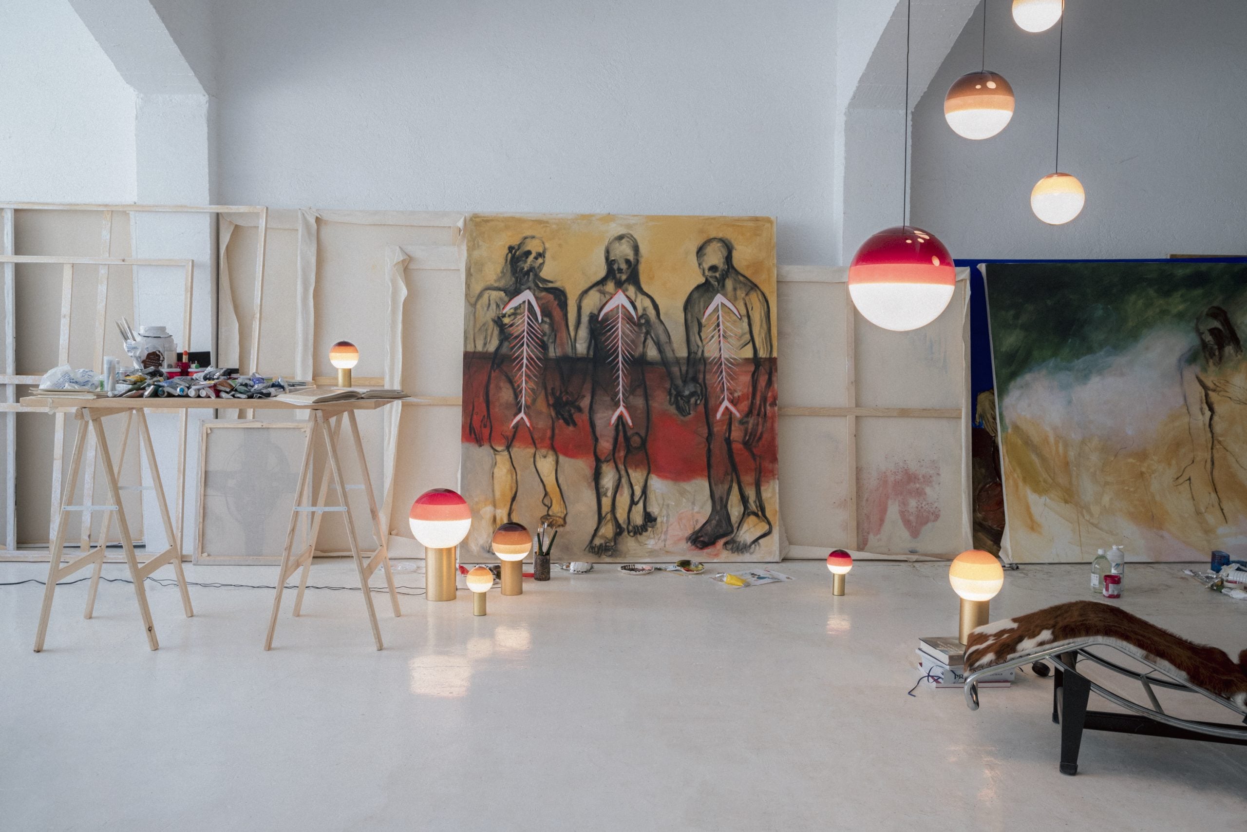 Burgundy DIPPING Table Lamp with Gold Base