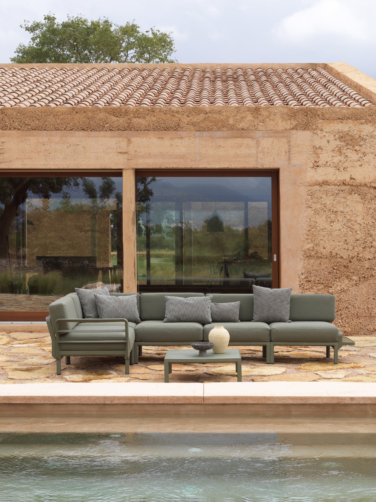 MAXIMO 5 Modular Outdoor Corner Sofa in Thyme Green with Green Base