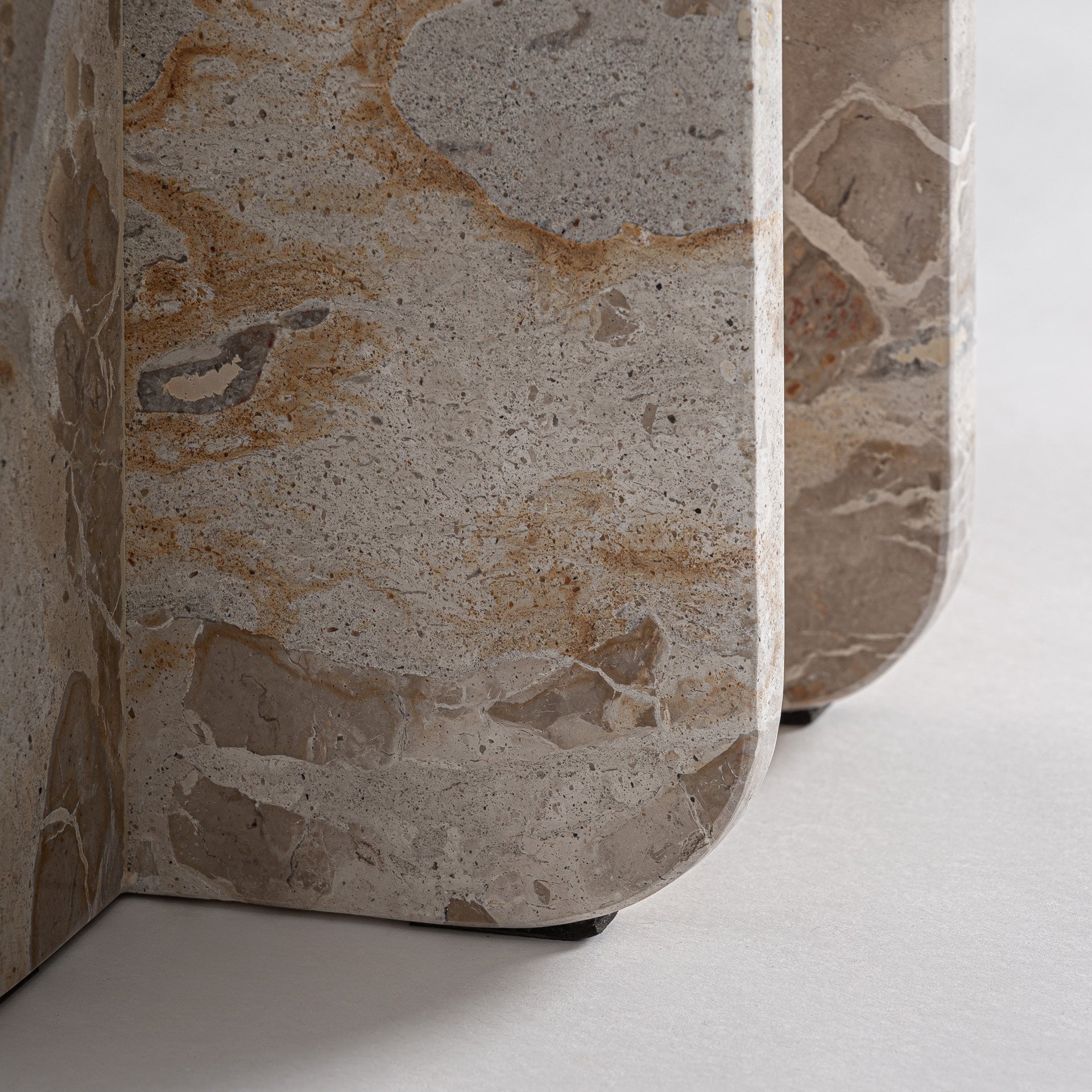 SWALMEN Side Table Beige Marble