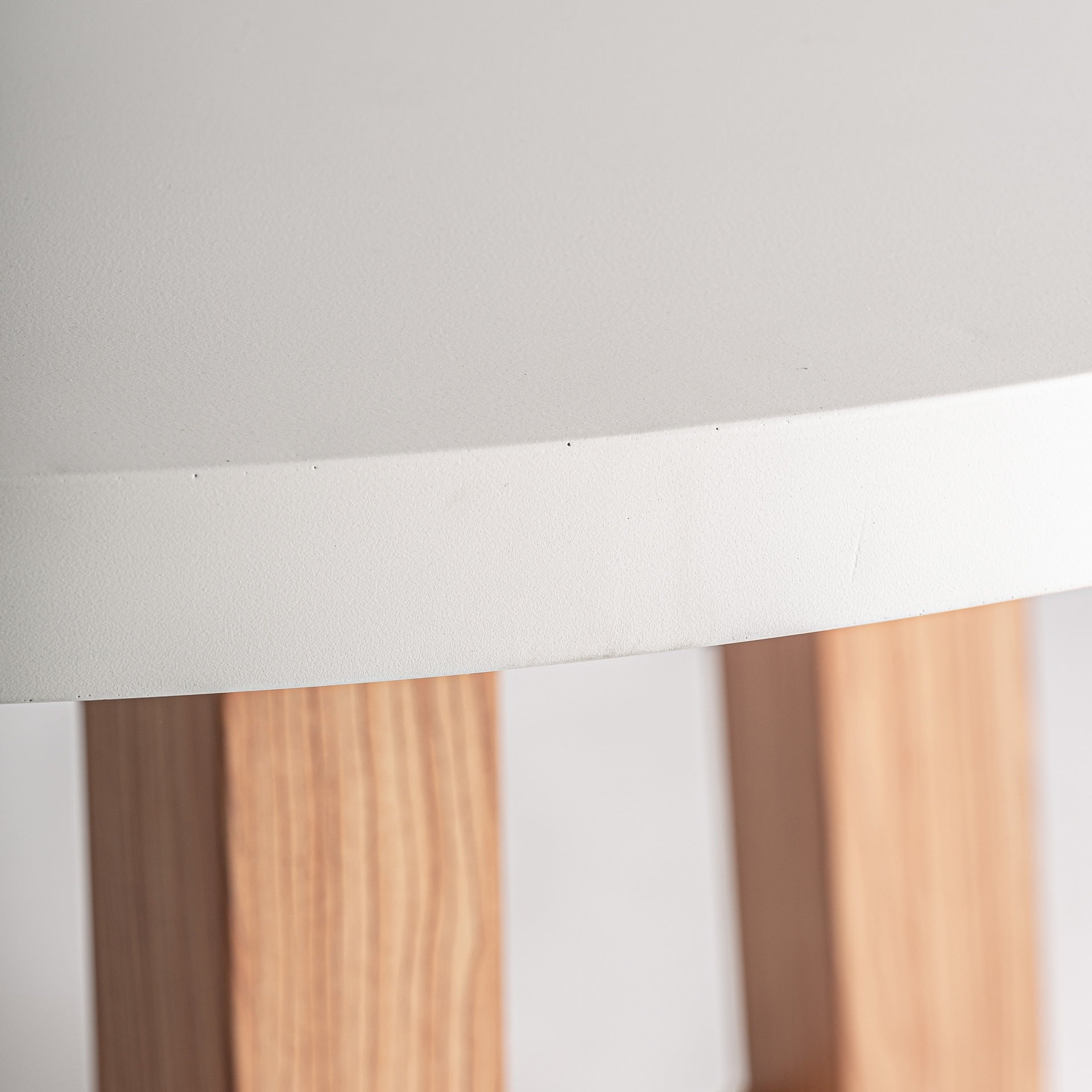 KOSHENA Round Outdoor Table with Concrete Top and Aluminum Base