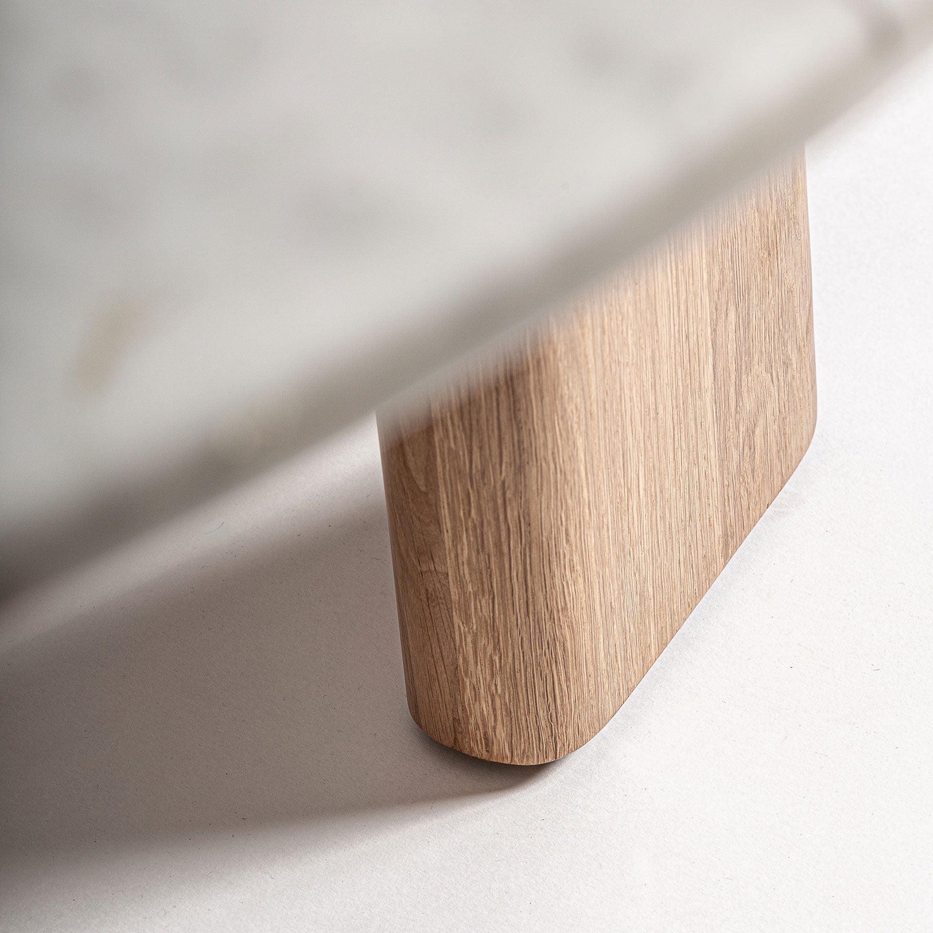 Round Table NARA Oak Wood with Marble Top