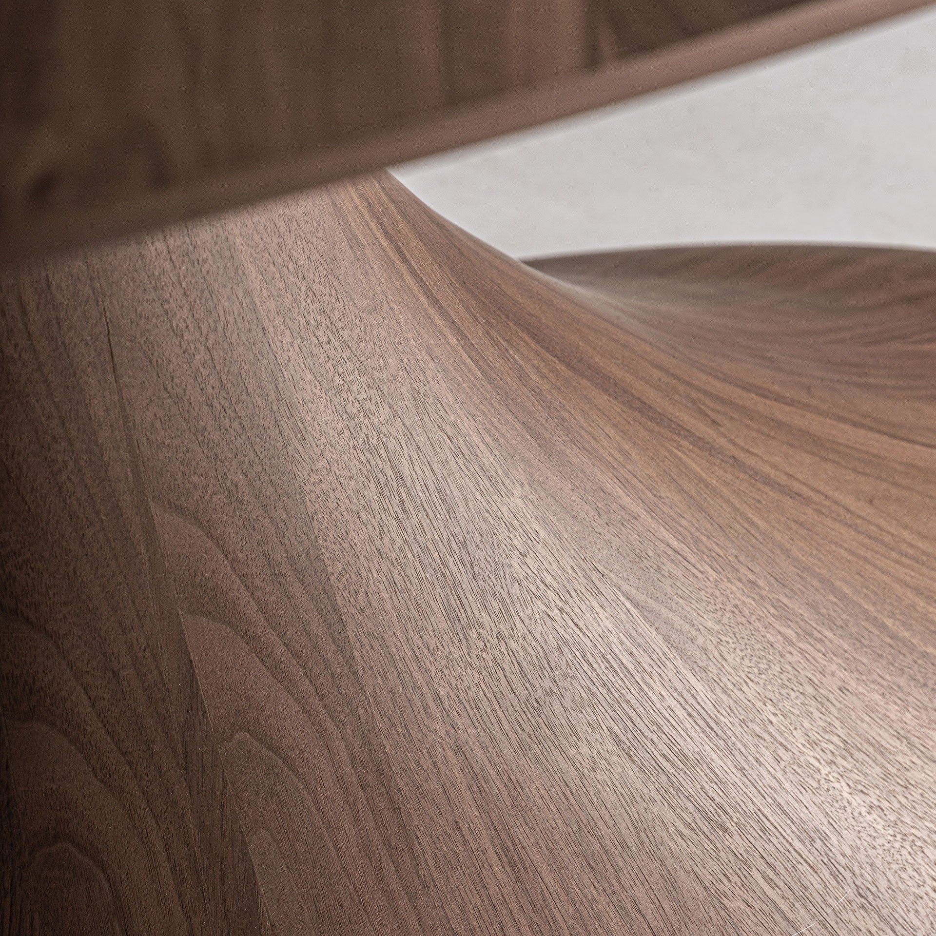 Oval Table SITTARD walnut veneer