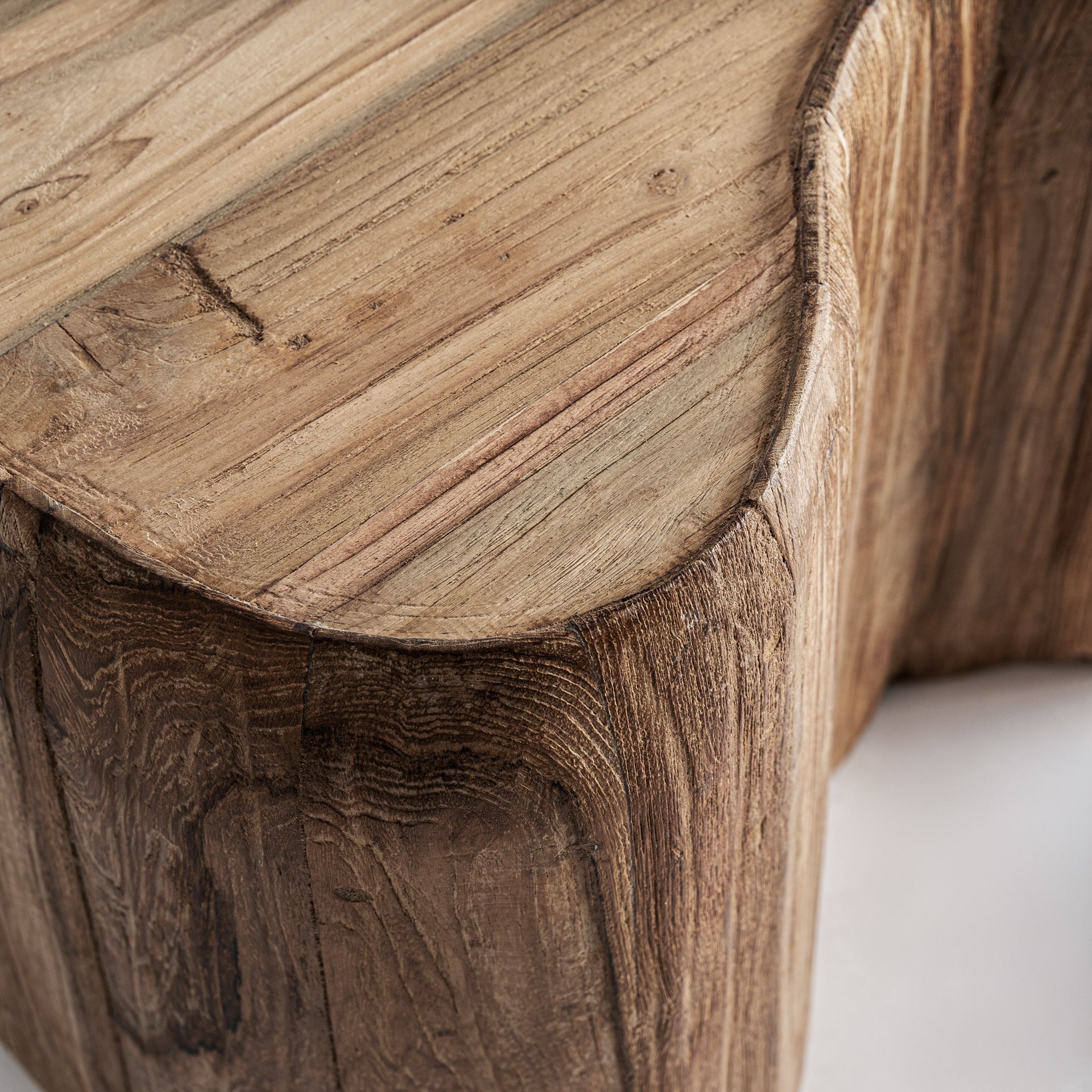 Konferenční stolek ERLOY z recyklovaného teakového dřeva