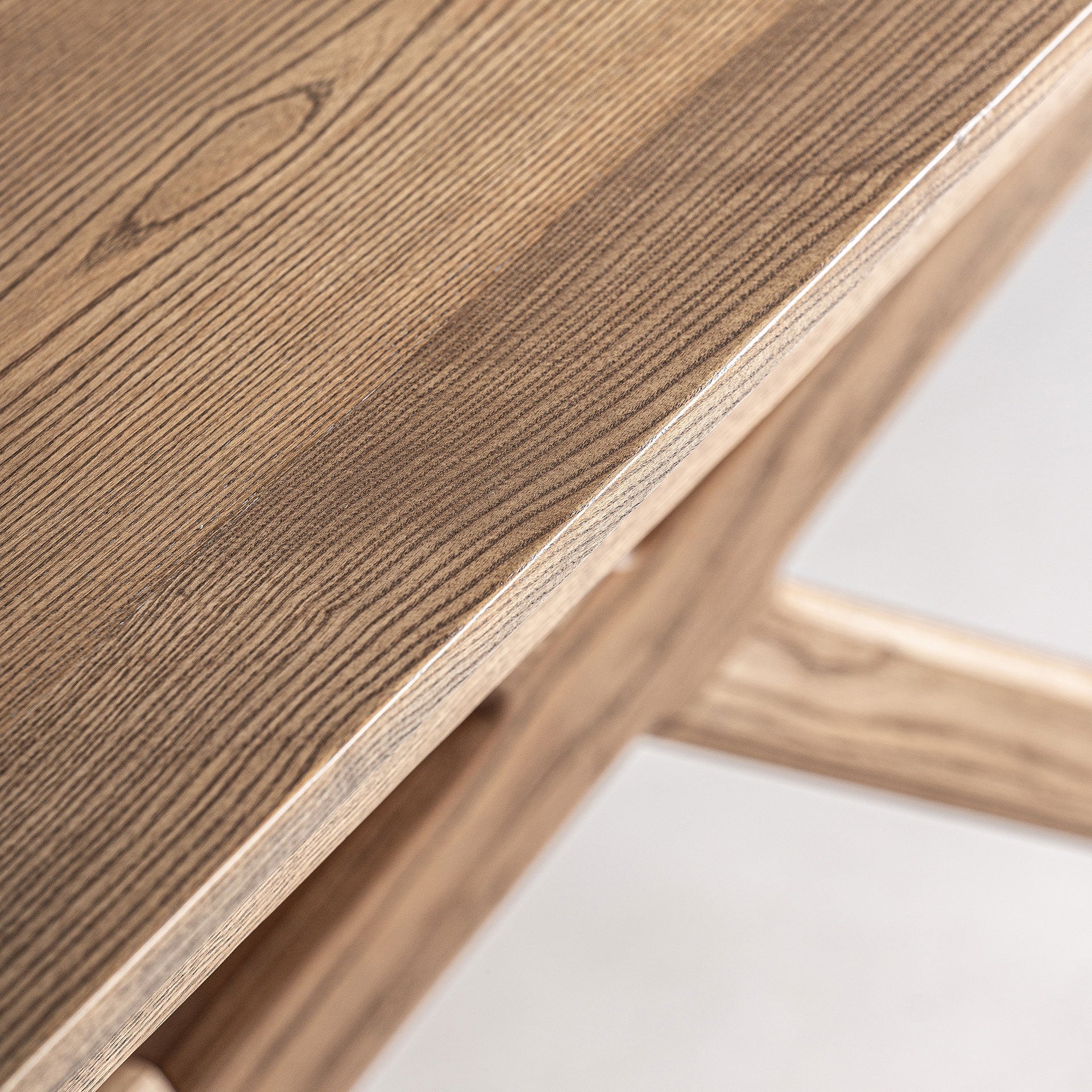 VREBOS Extendable Table in Ash Wood with Veneer