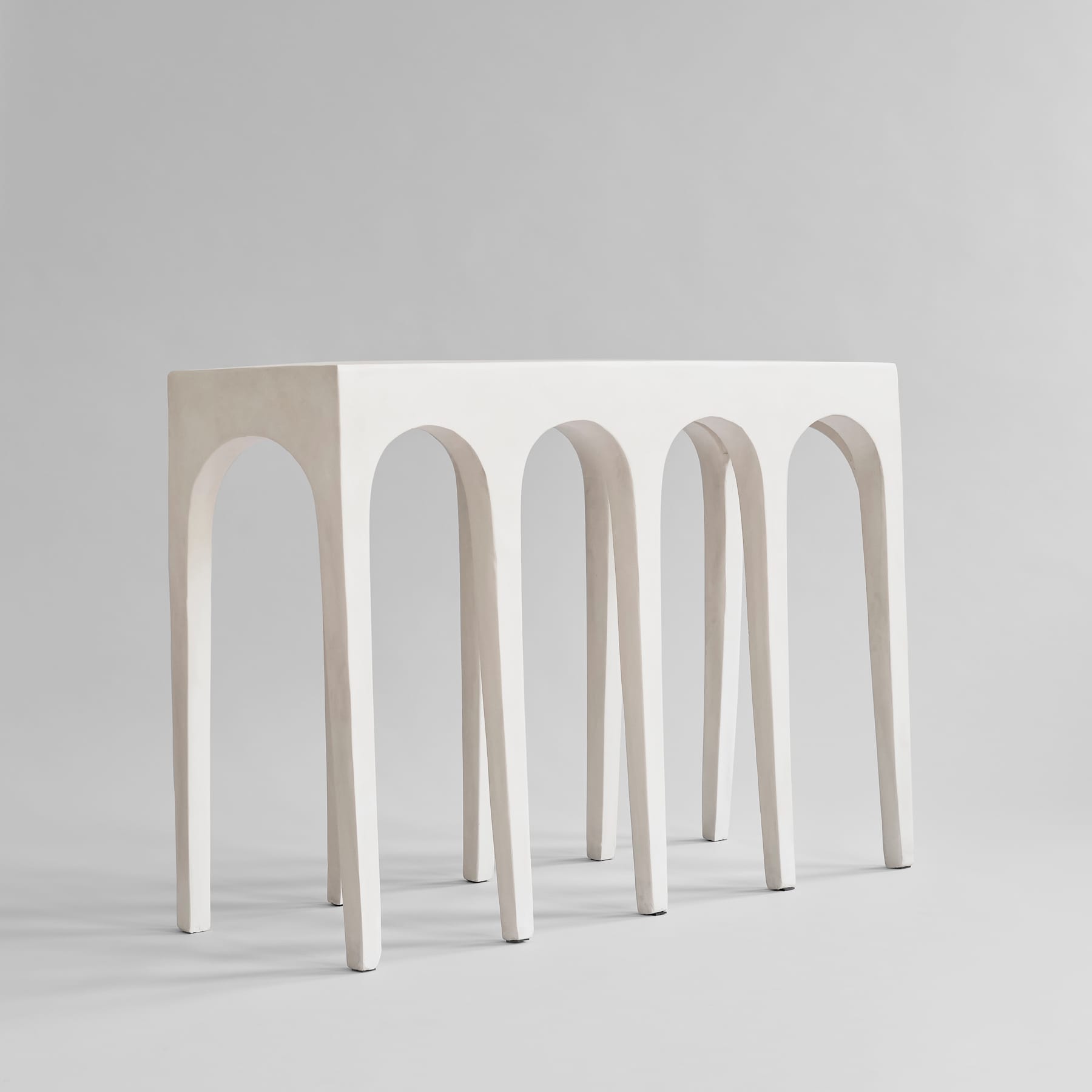 Konzole BOW bílý beton