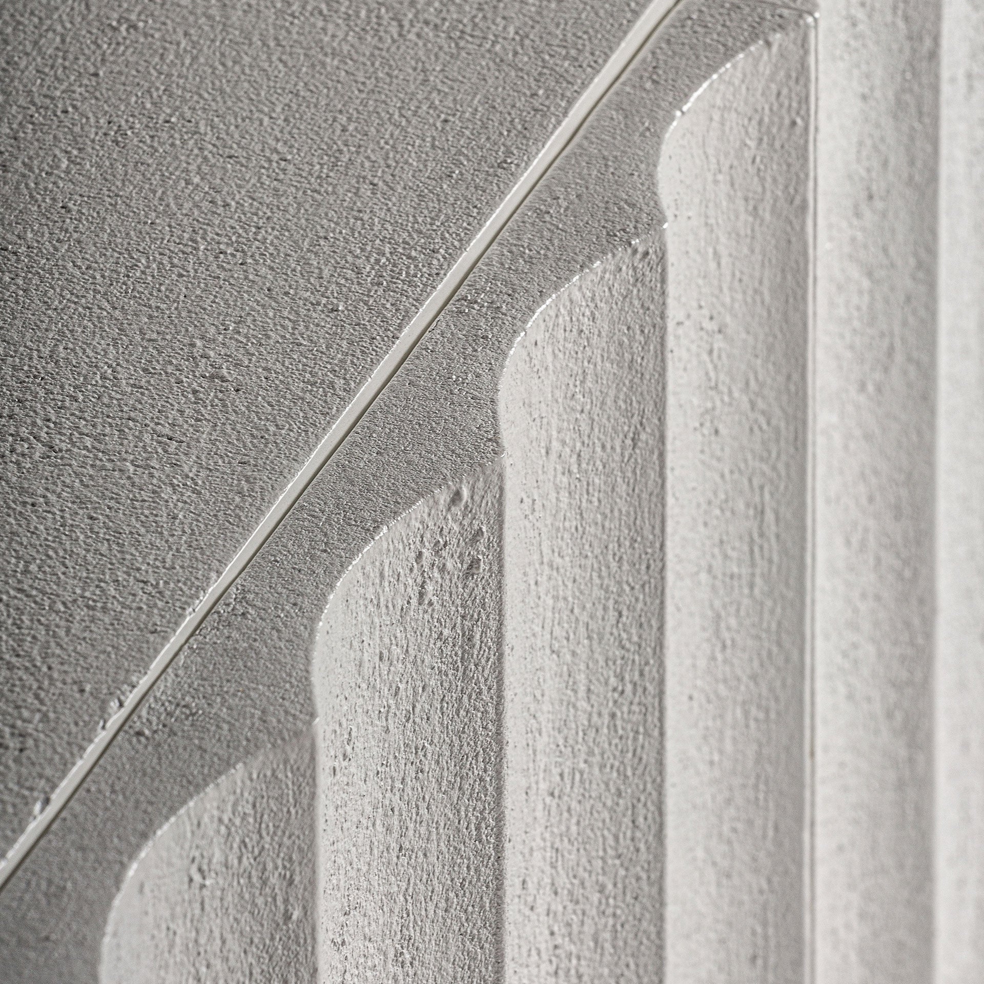 Bílá živicová RTV skříňka MULCEY