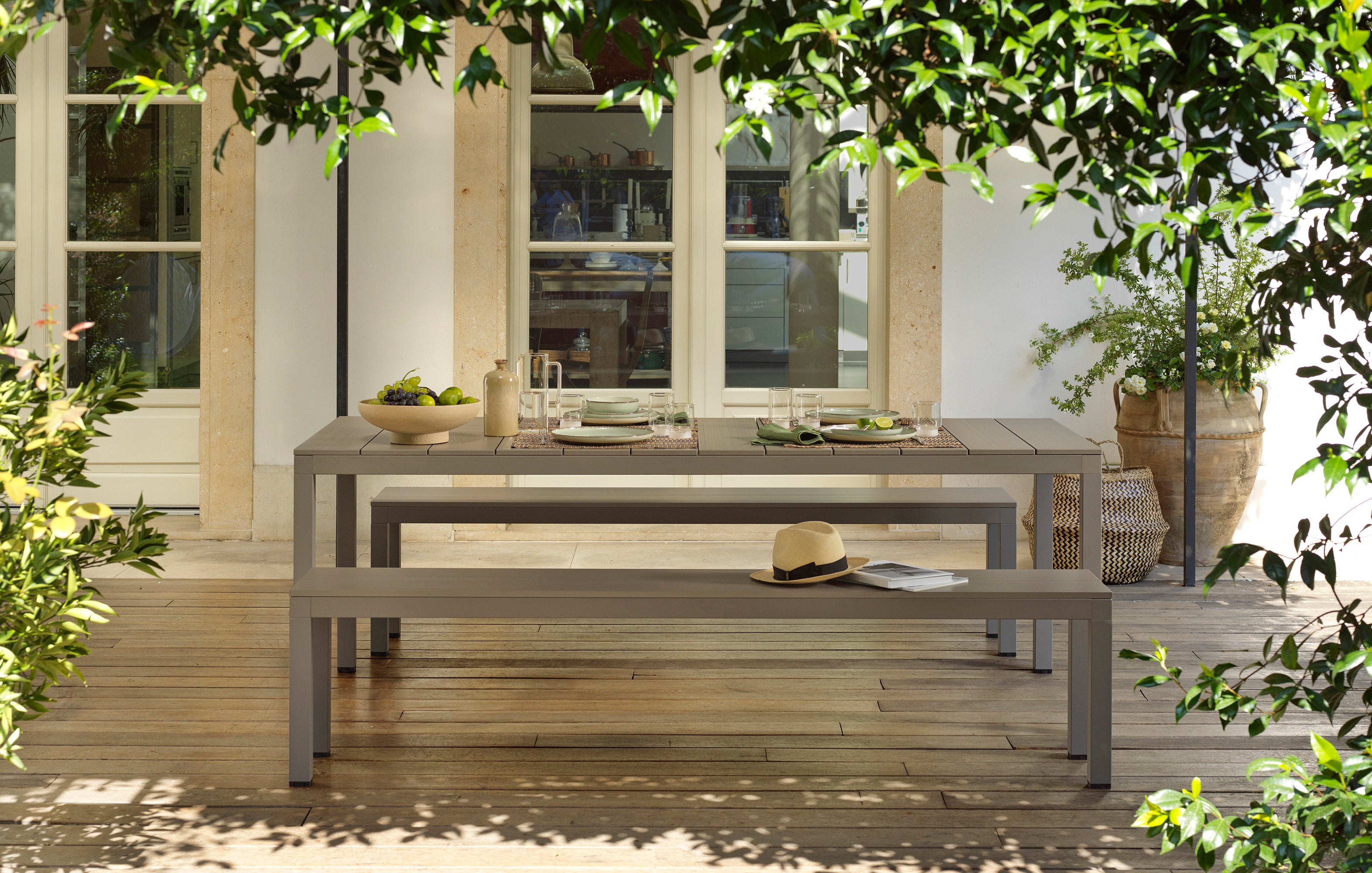 Venkovní stůl RIO 210 taupe