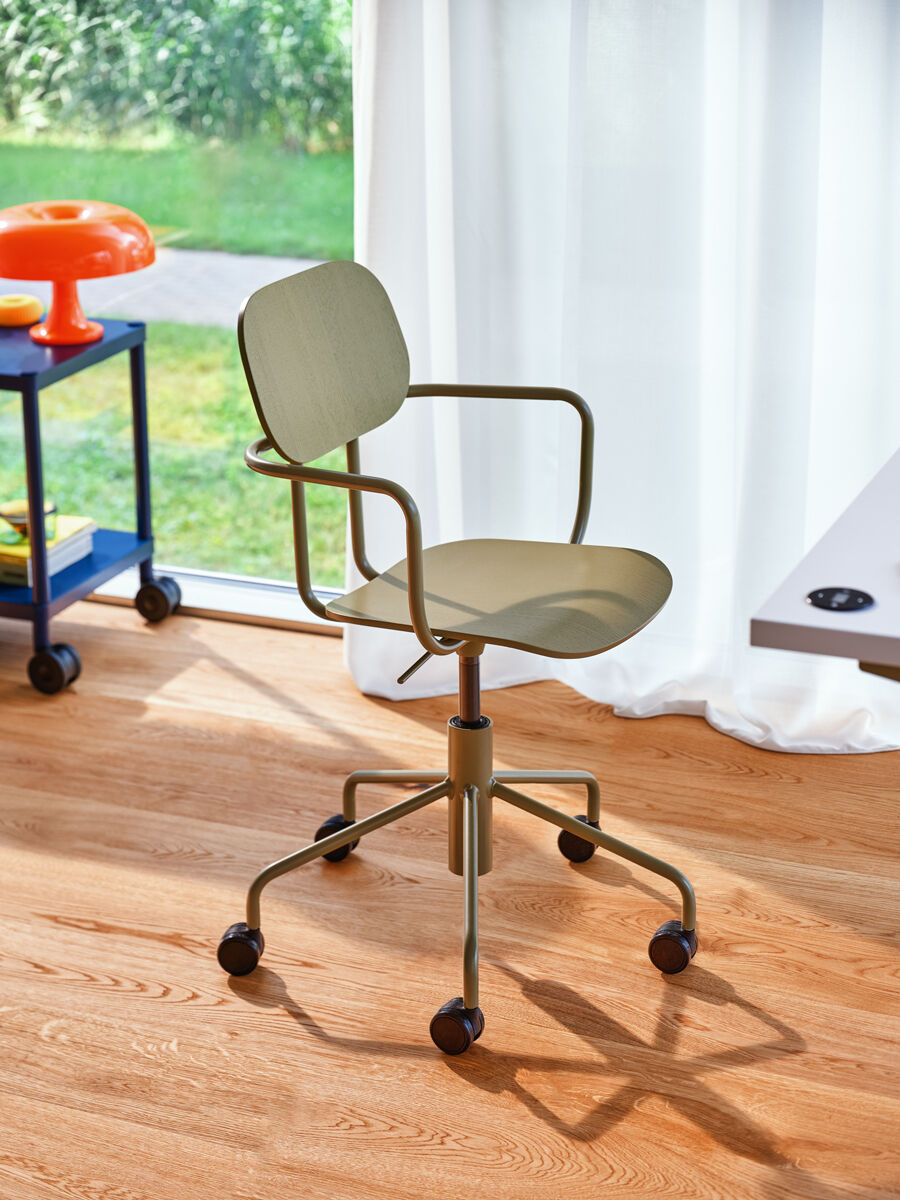 New school office chair Olive regulated base