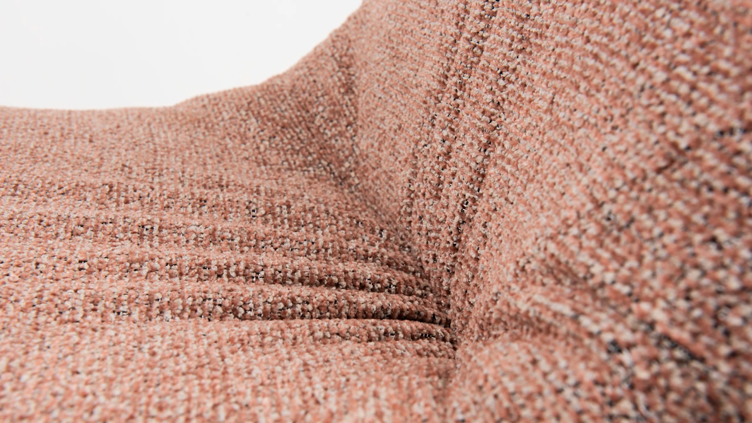 Krzesło WAVE tapicerowane z drewnianą podstawą