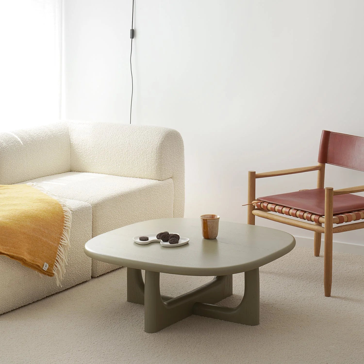 Stolik kawowy OLFO drewno dębowe