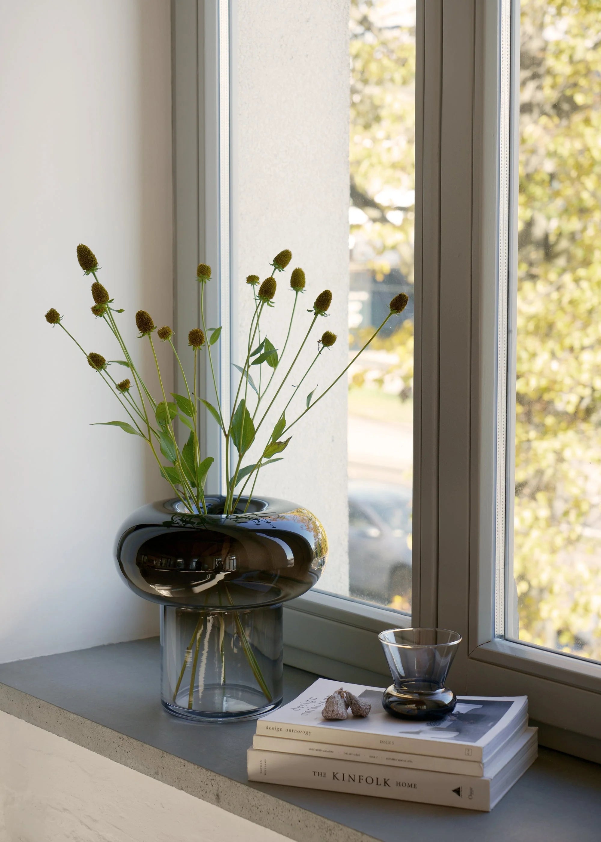 ORIO vase black blown glass