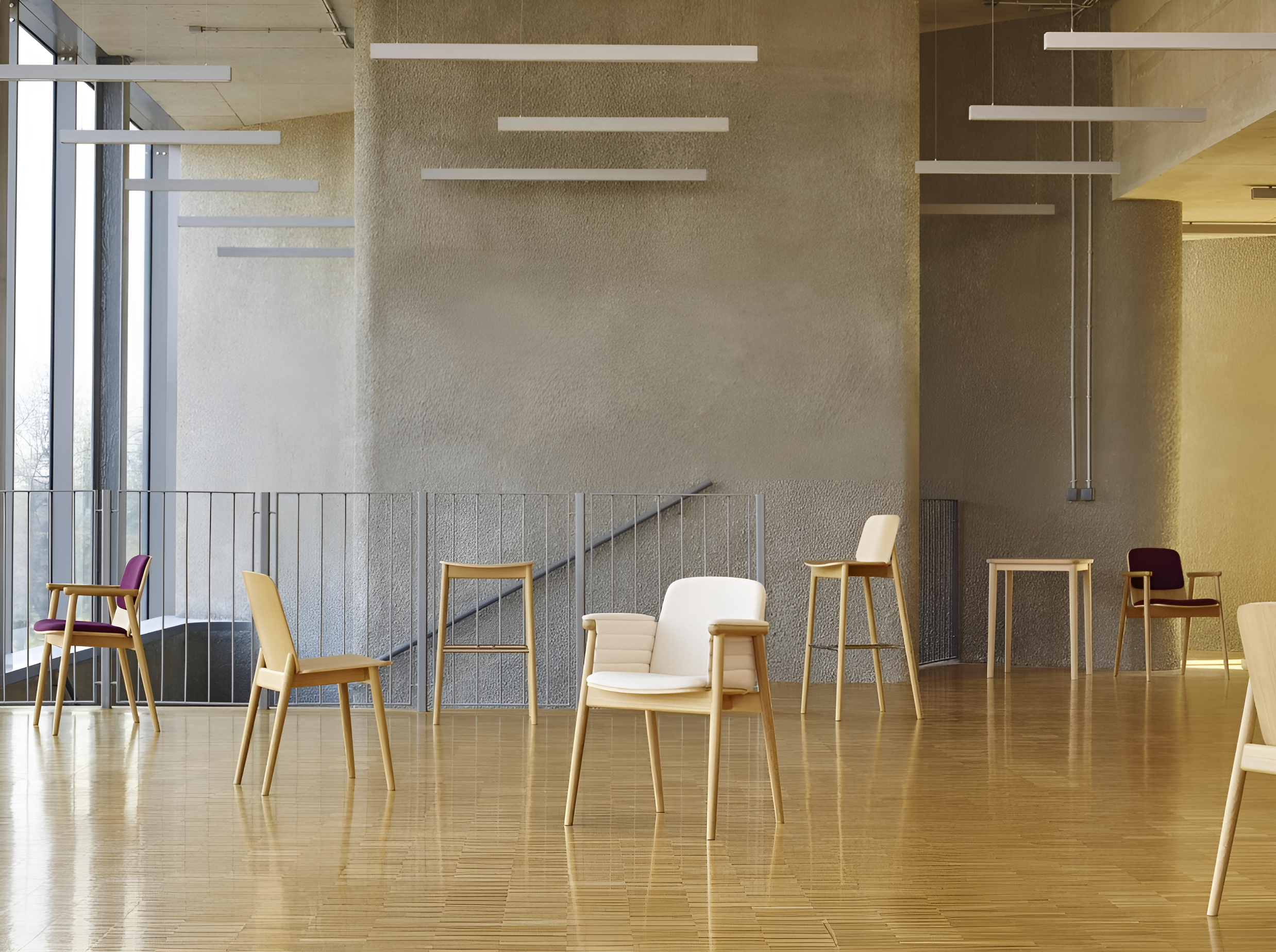 Prop C-4390 Bar Stool Wooden