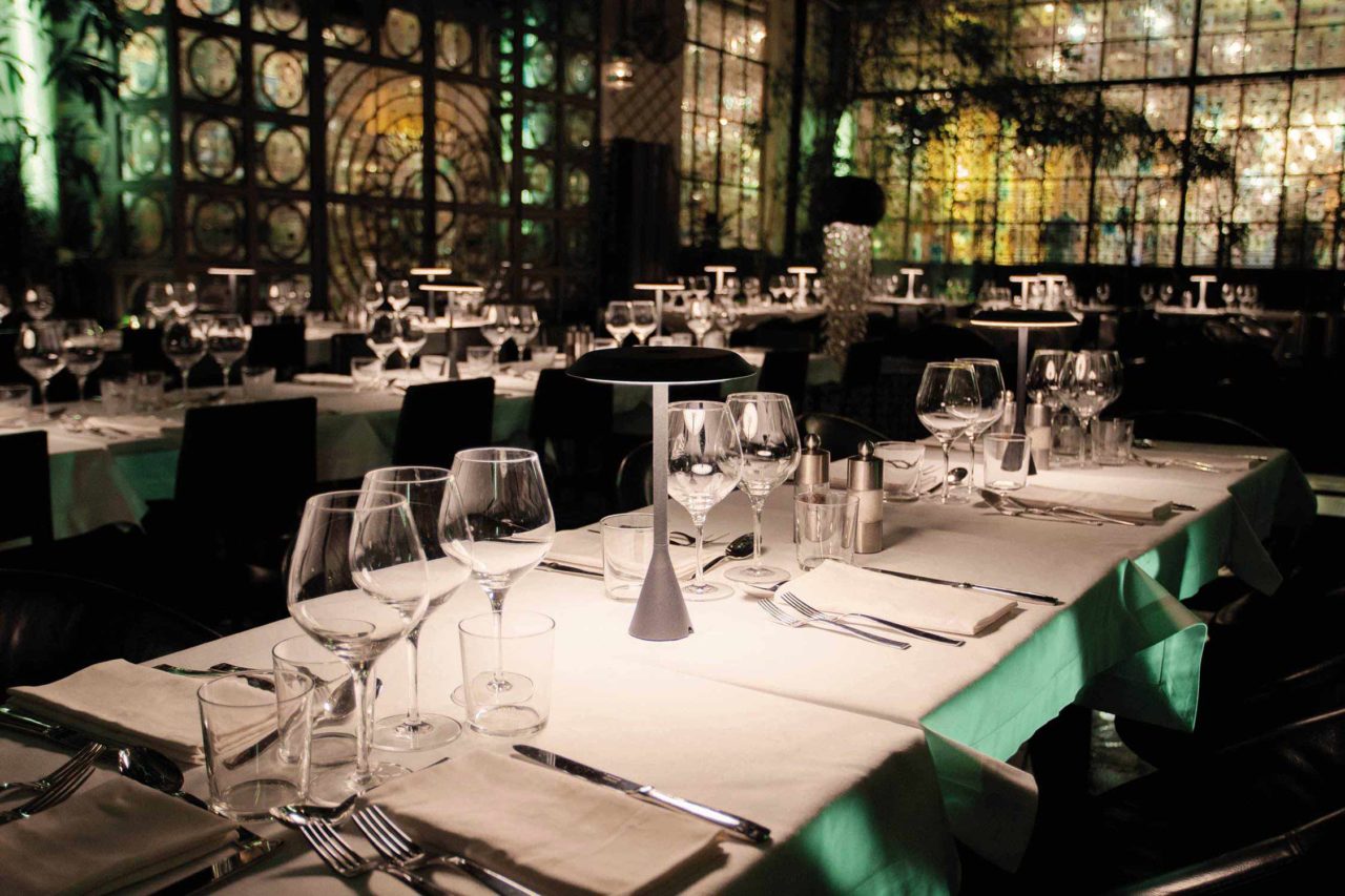 Akumulátorová lampa PANAMA MINI černá